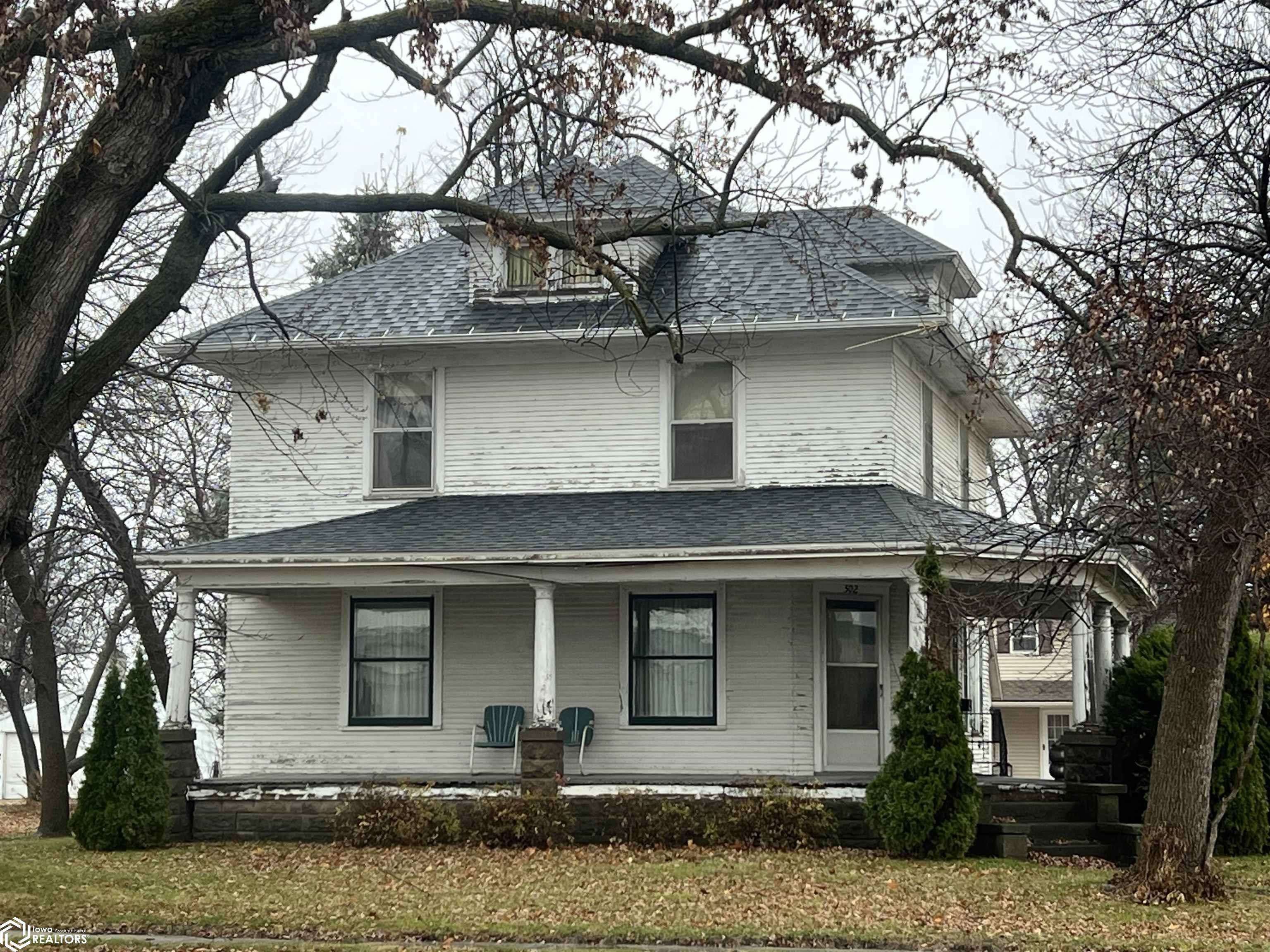 Livermore, IA 50558,502 3rd Ave