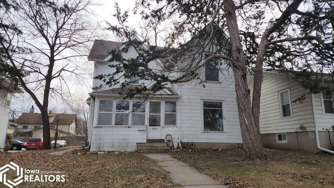 Mason City, IA 50401,633 E State St