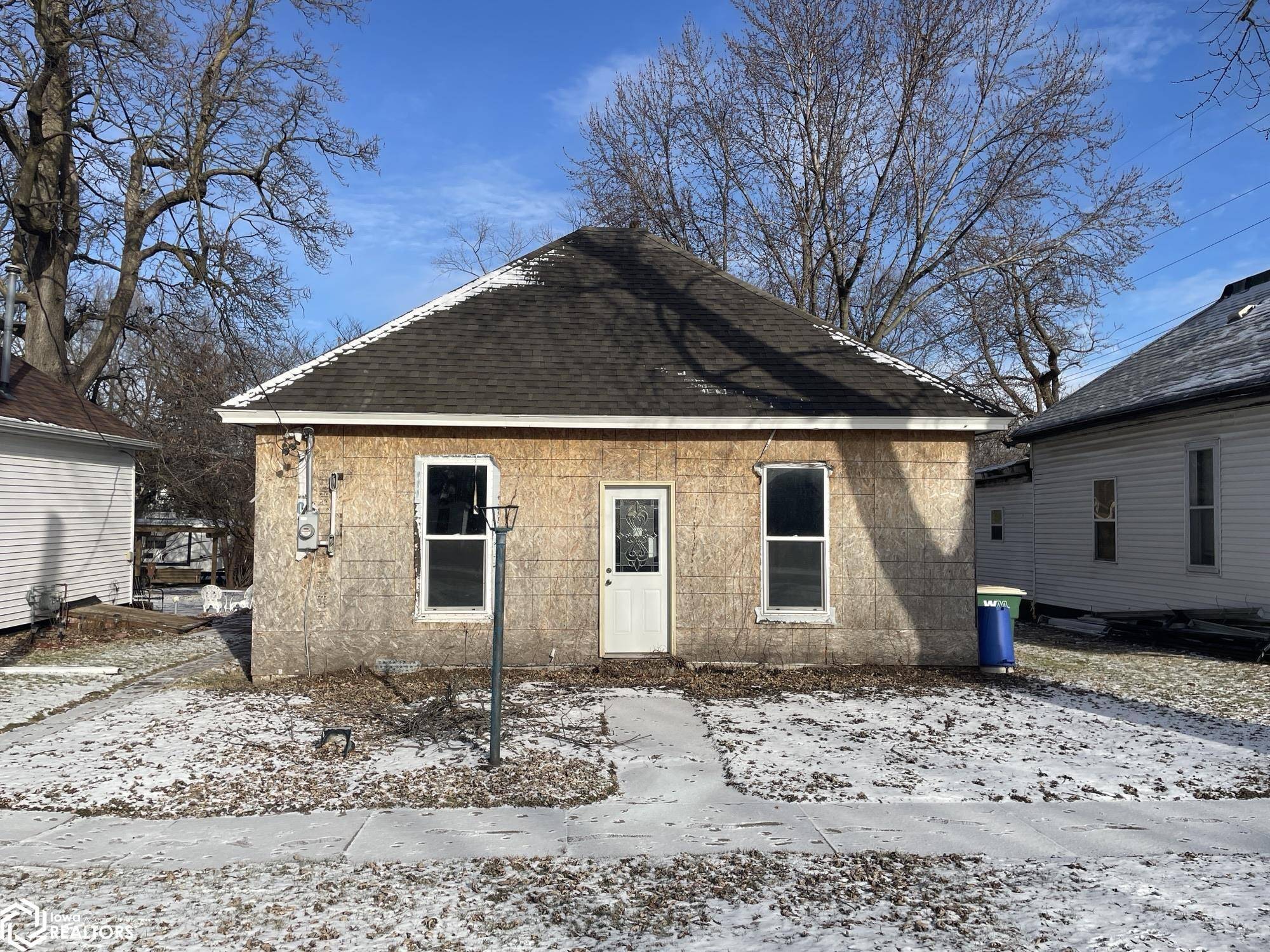 Fairfield, IA 52556,703 W Broadway Ave