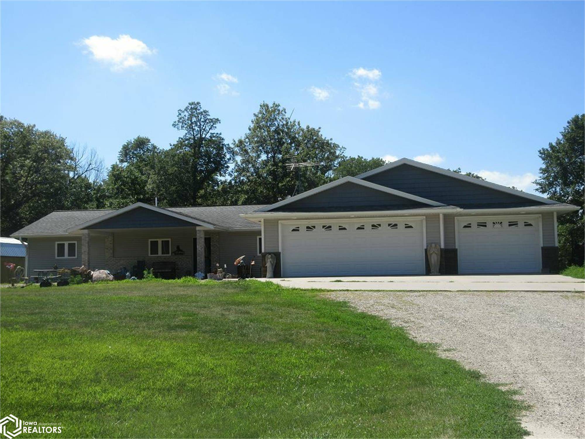 Brooklyn, IA 52211,3300 V18 Rd