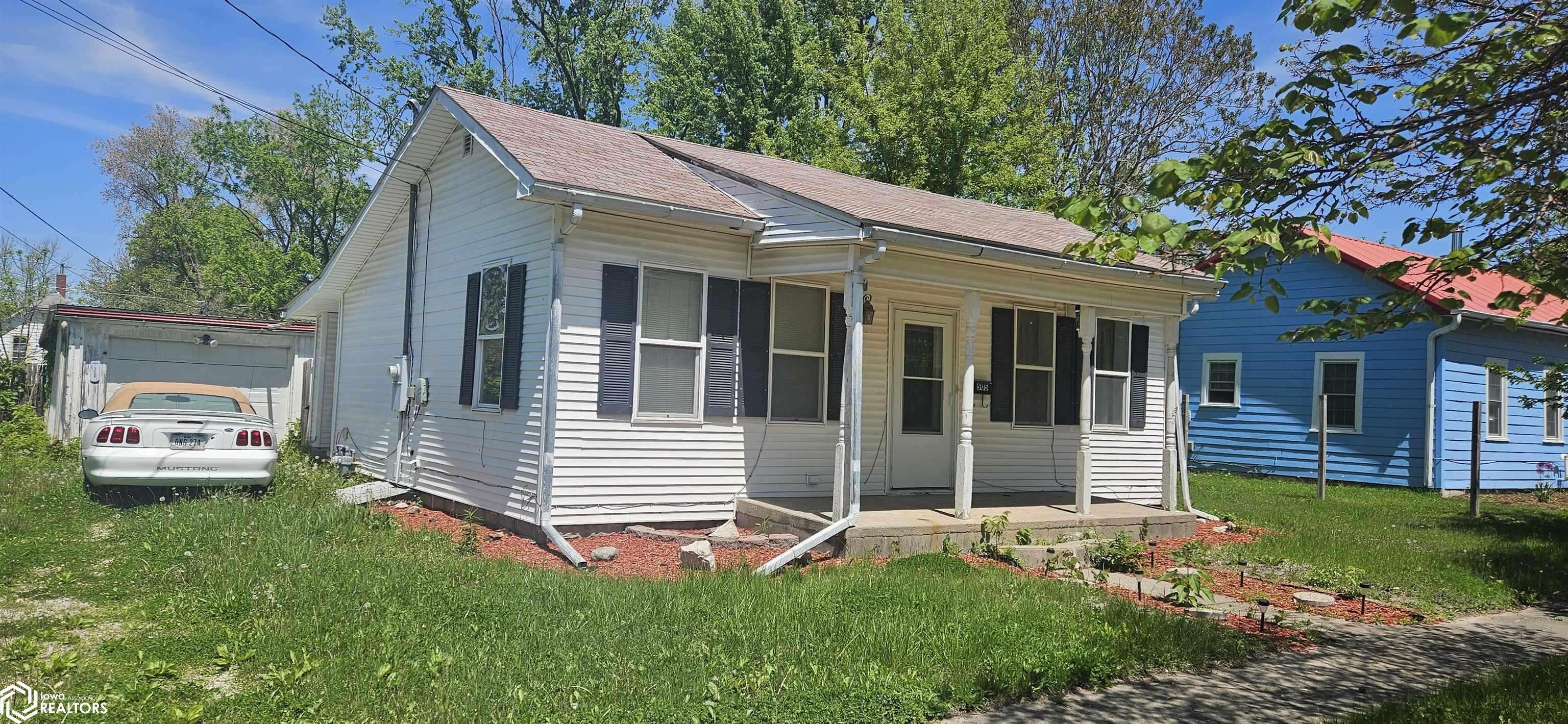 Fairfield, IA 52556,505 W Jefferson Ave