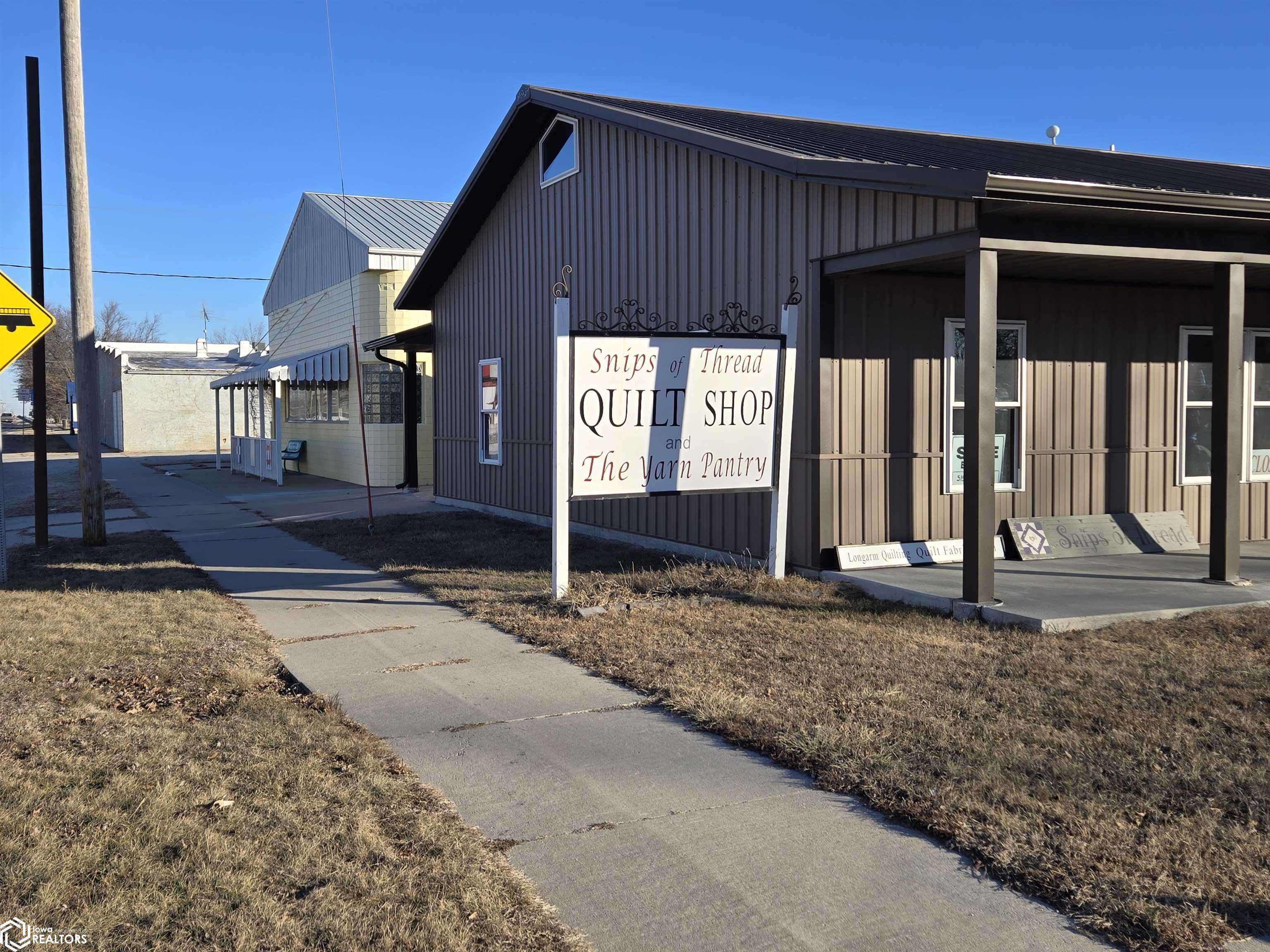 Humeston, IA 50123,124 S Front St