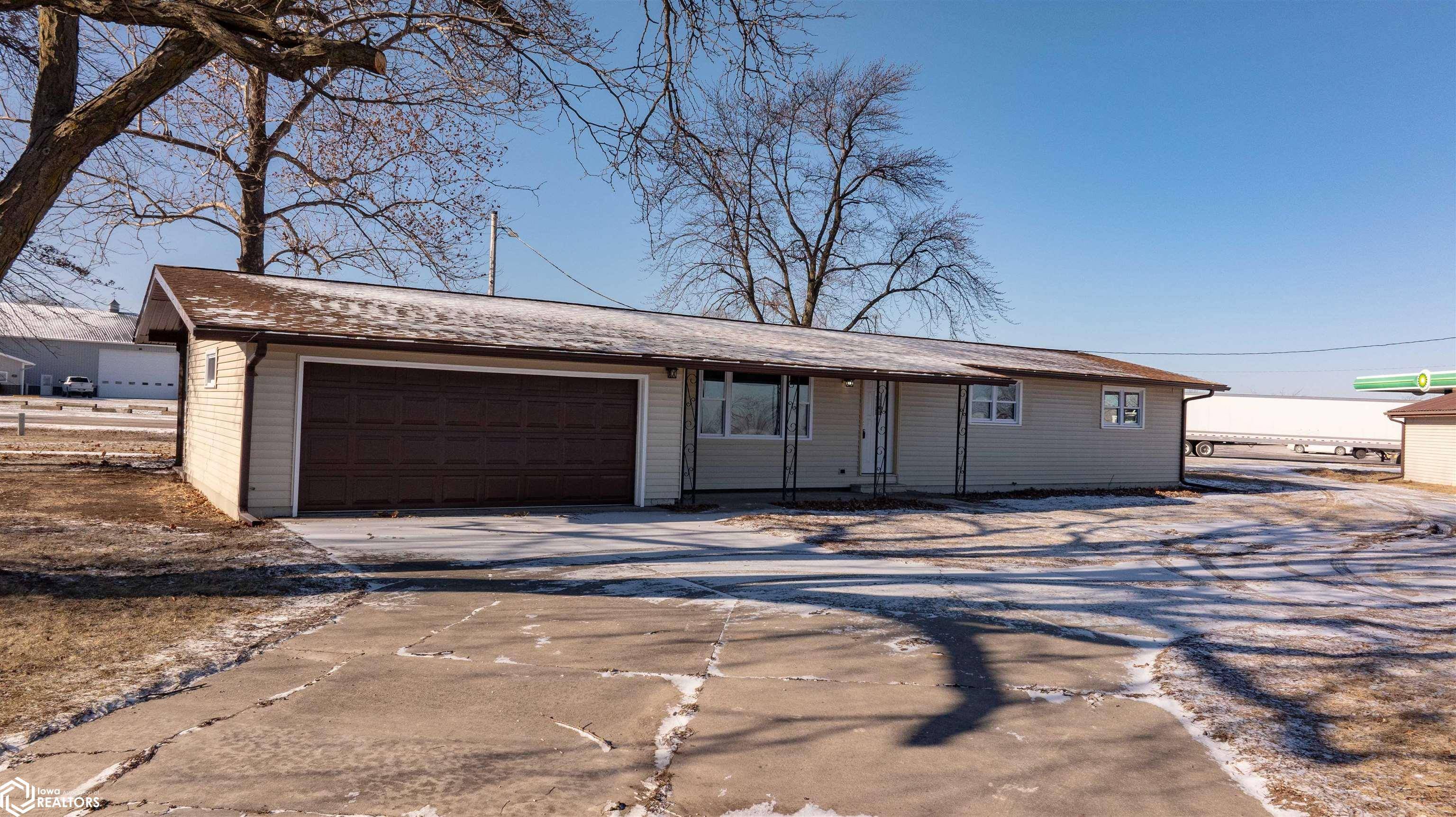 Batavia, IA 52533,203 1st St