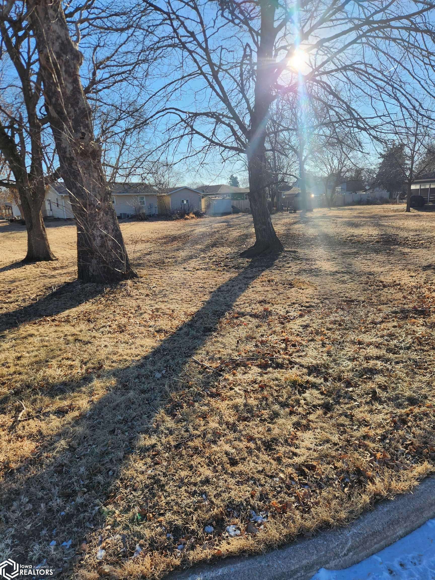 Algona, IA 50511,724 N Church St