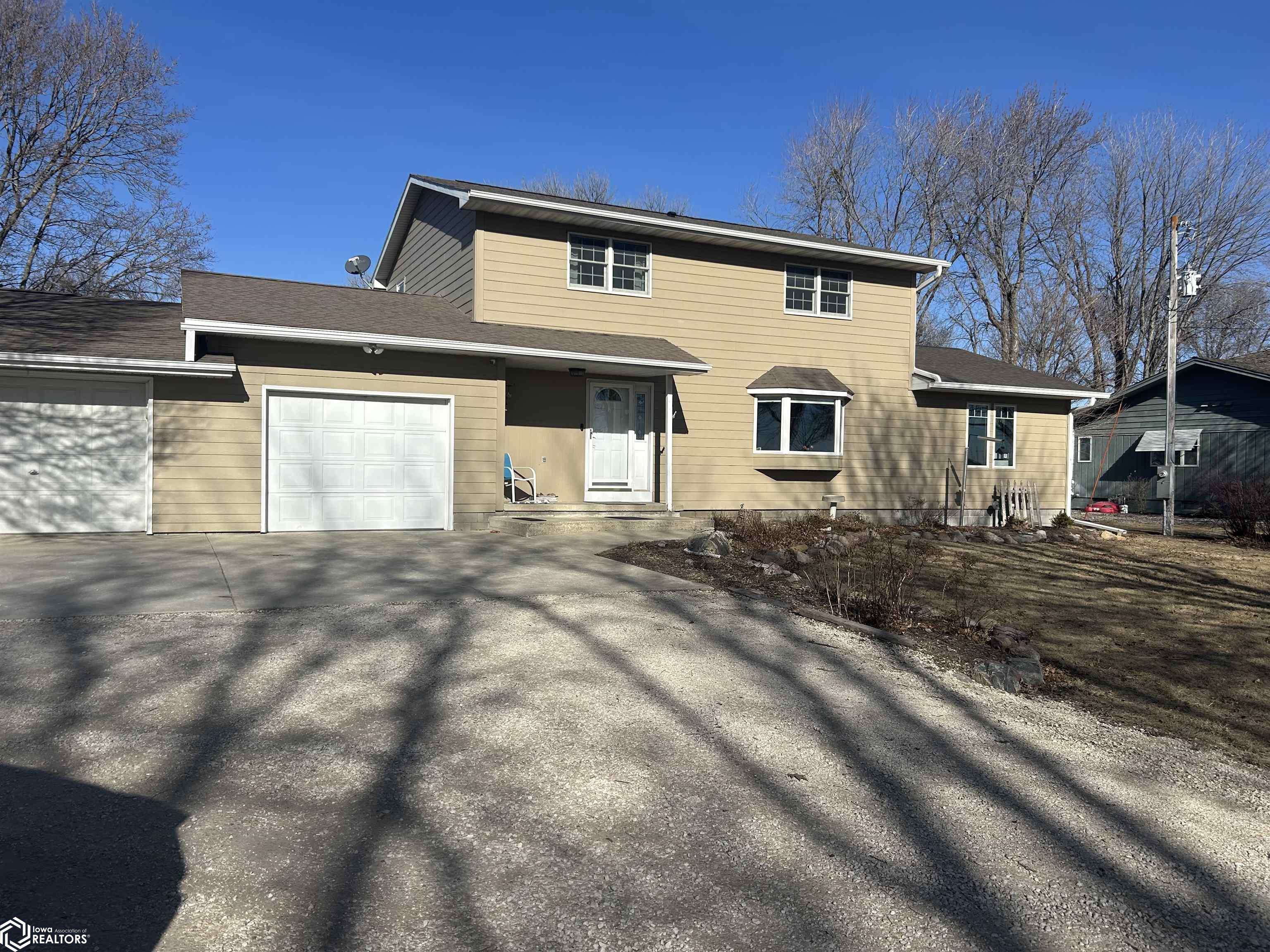 Pocahontas, IA 50574,22121 510th St