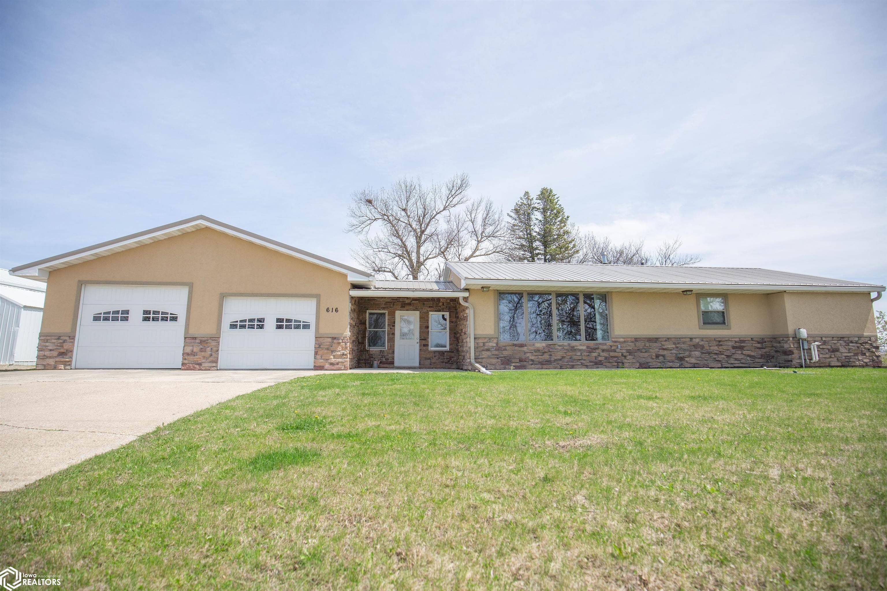Lakota, IA 50451,616 3rd St