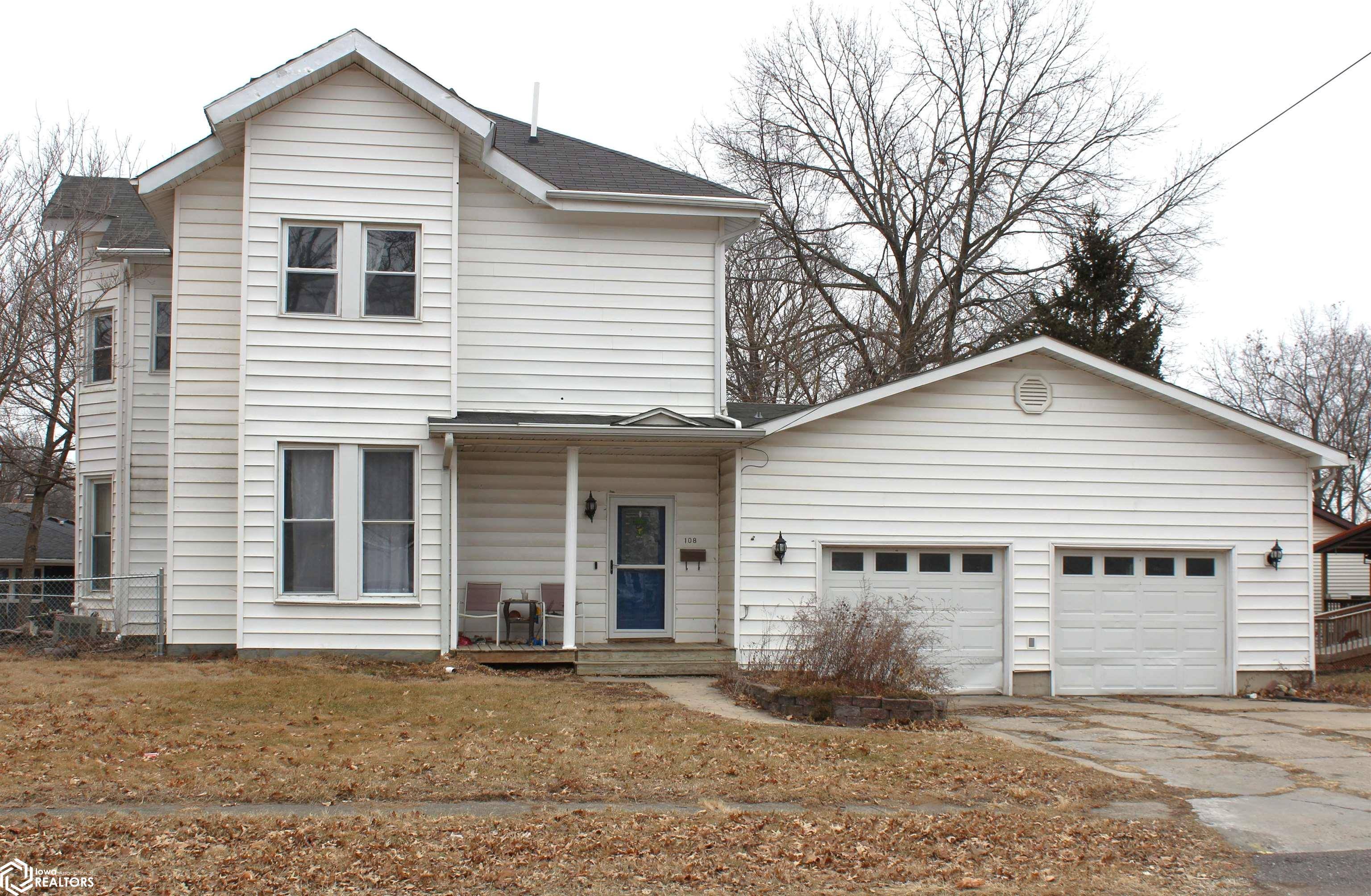 Bloomfield, IA 52537,108 N Bloomfield Ave