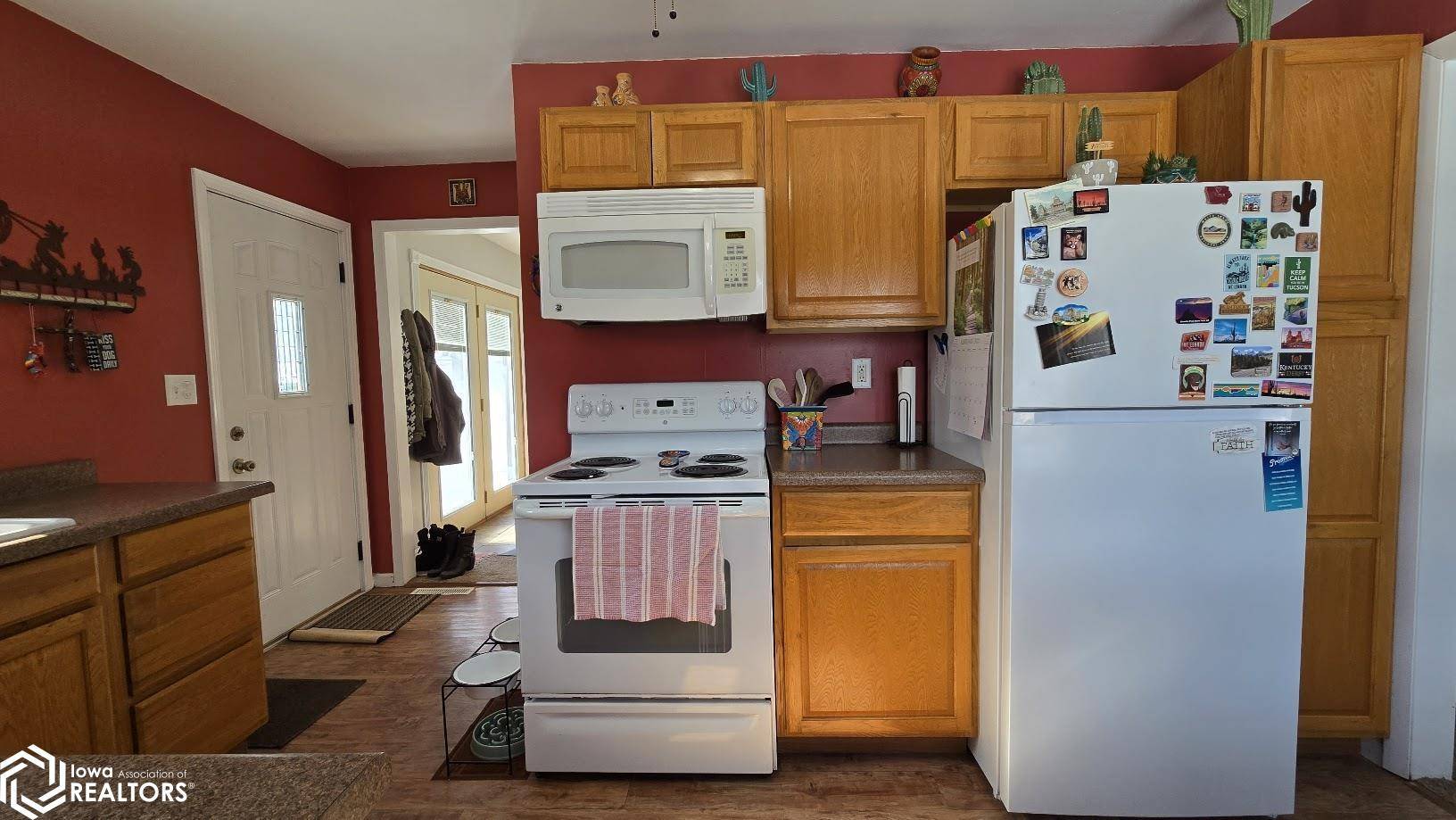 Forest City, IA 50436,416 S Central St