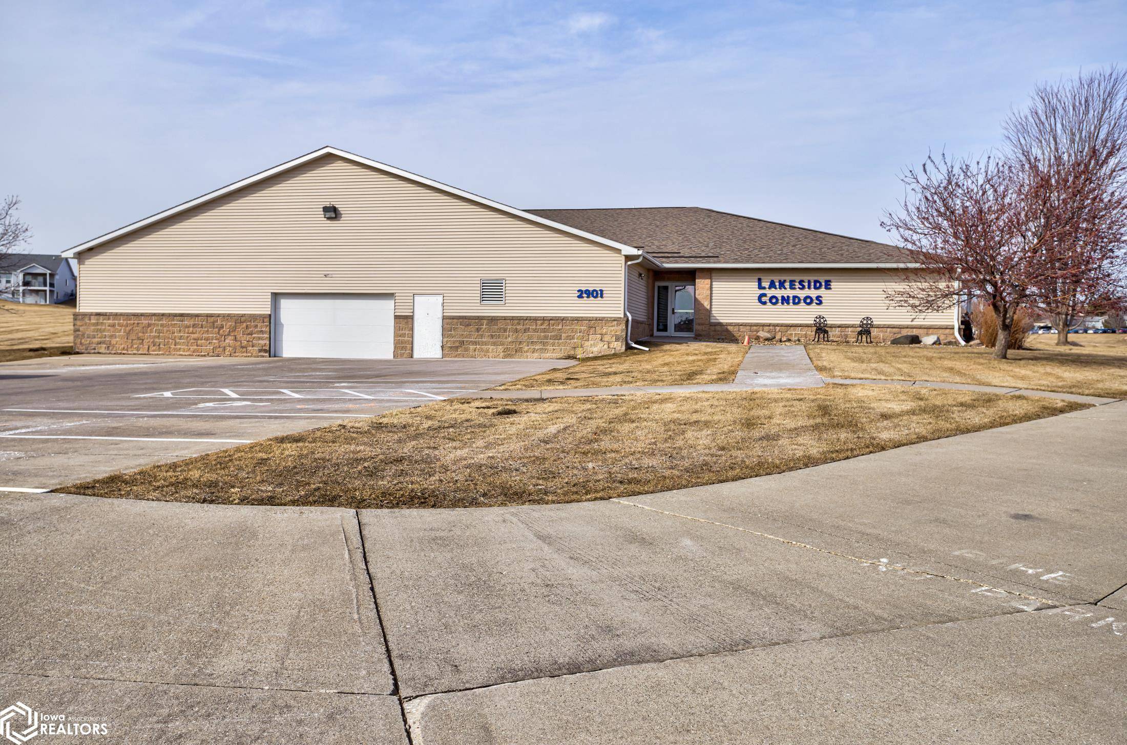 Marshalltown, IA 50158,2901 S 2nd St