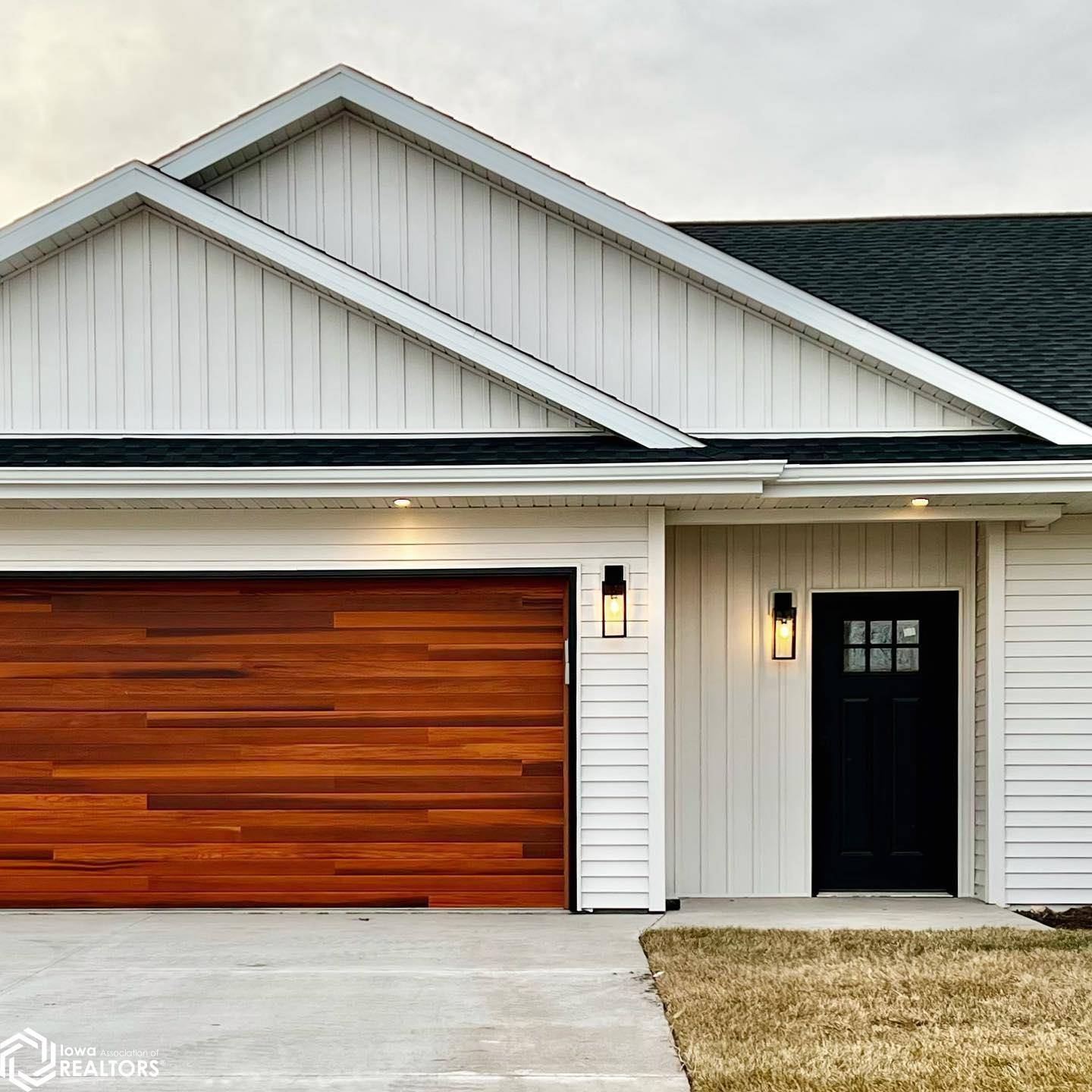 West Burlington, IA 52655,619 Layne Dr