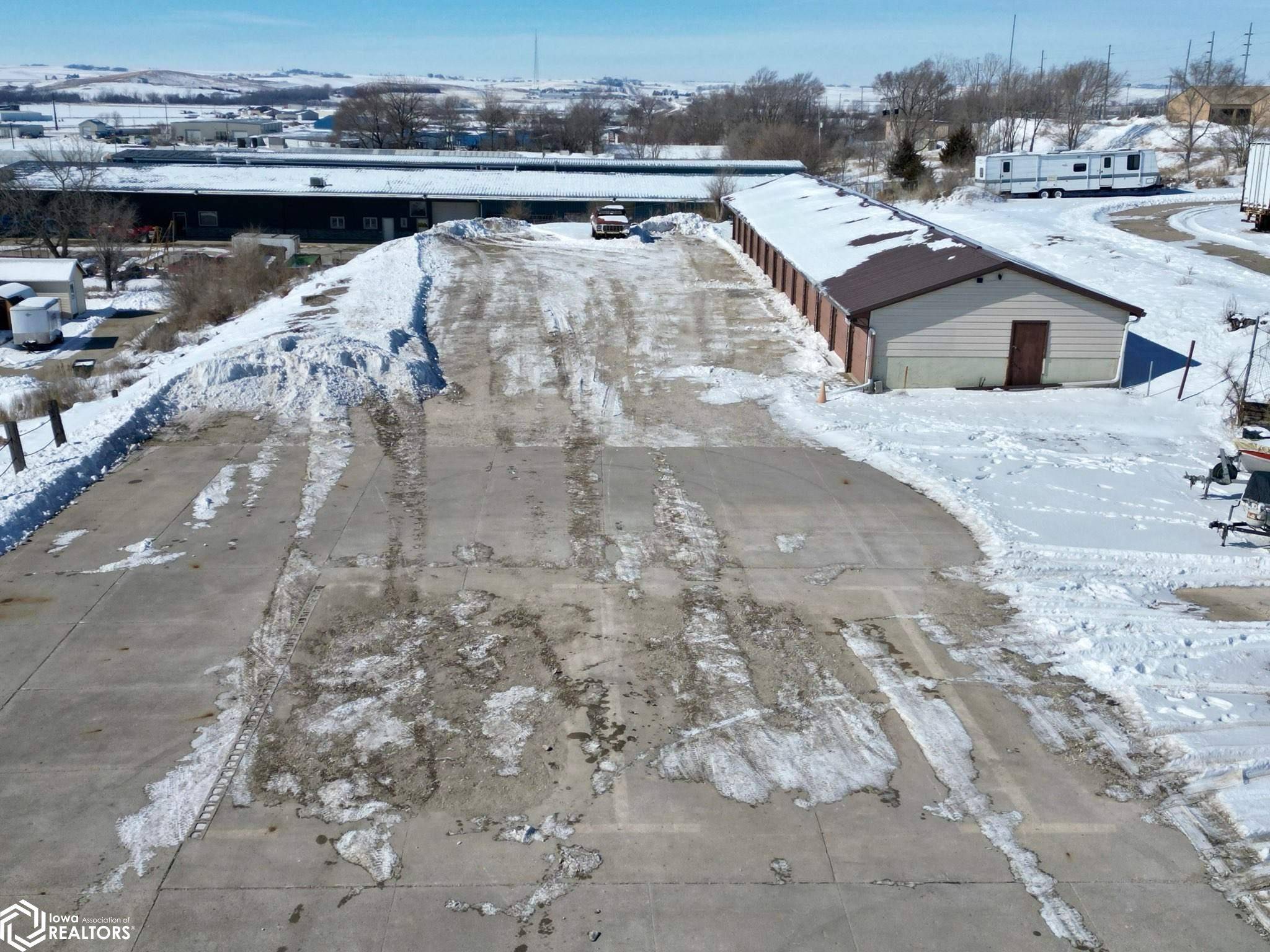 Carroll, IA 51401,1723 N Us Highway 71