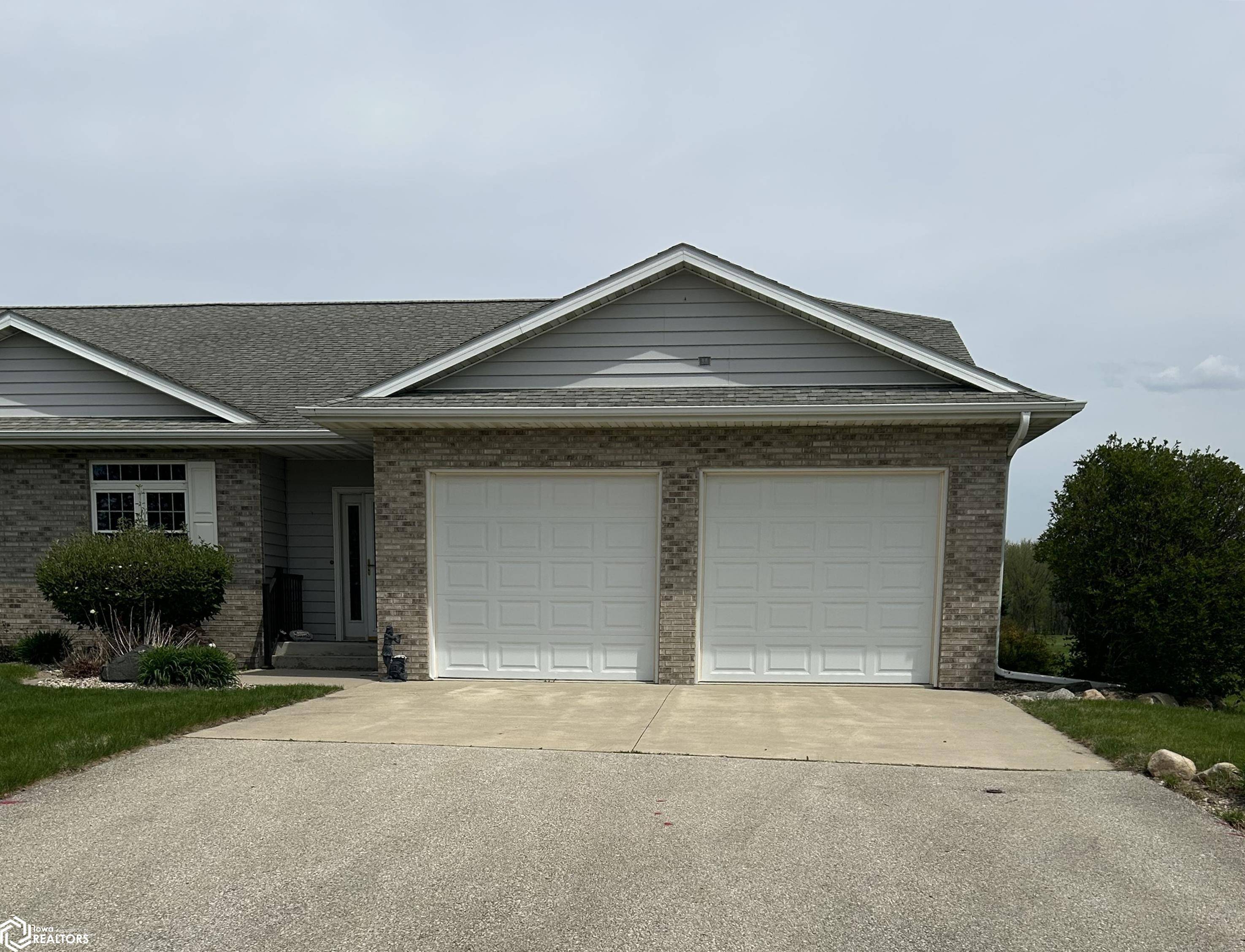 Sheffield, IA 50475,412A Brickyard Rd