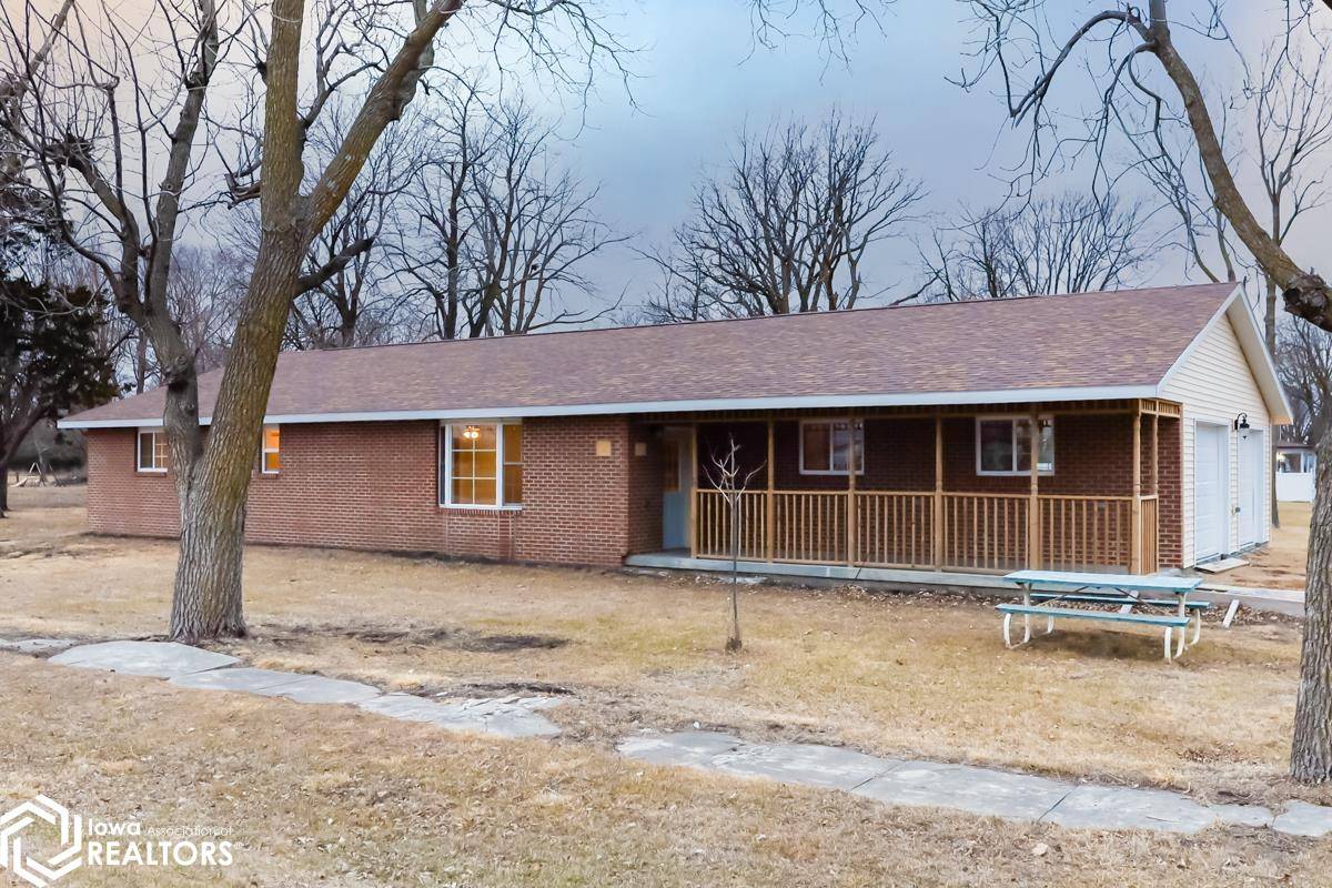 Lake City, IA 51449,301 W South St