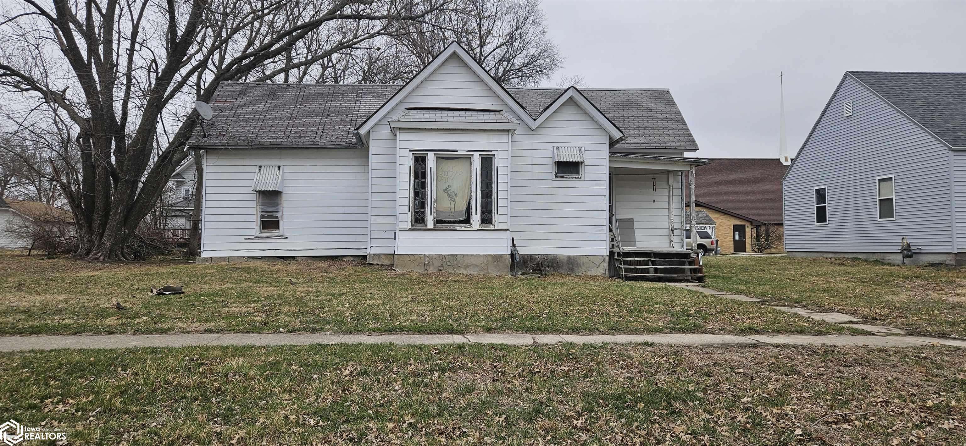 Lamoni, IA 50140,311 N Linden St