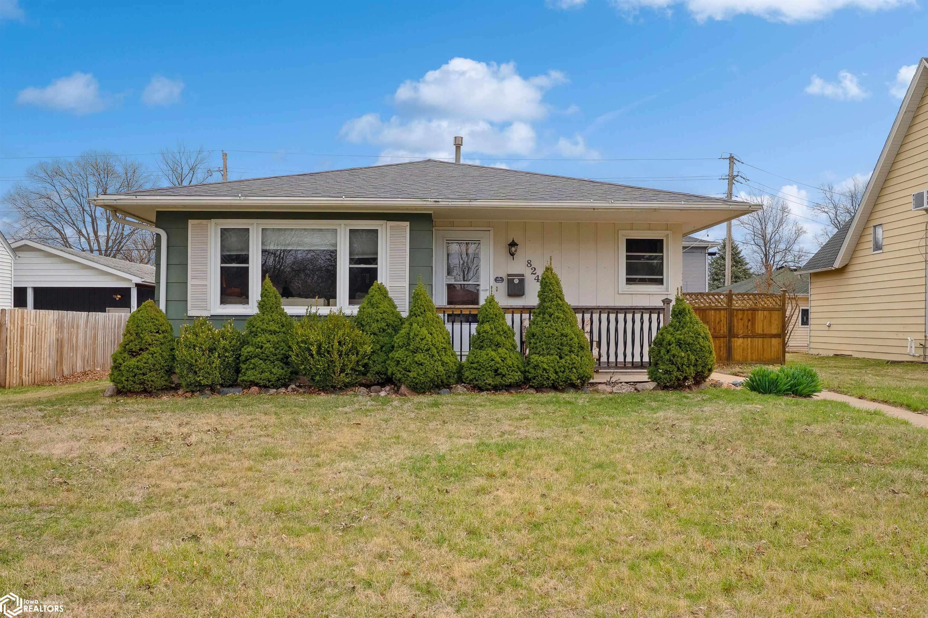 Burlington, IA 52601,824 S Plane St