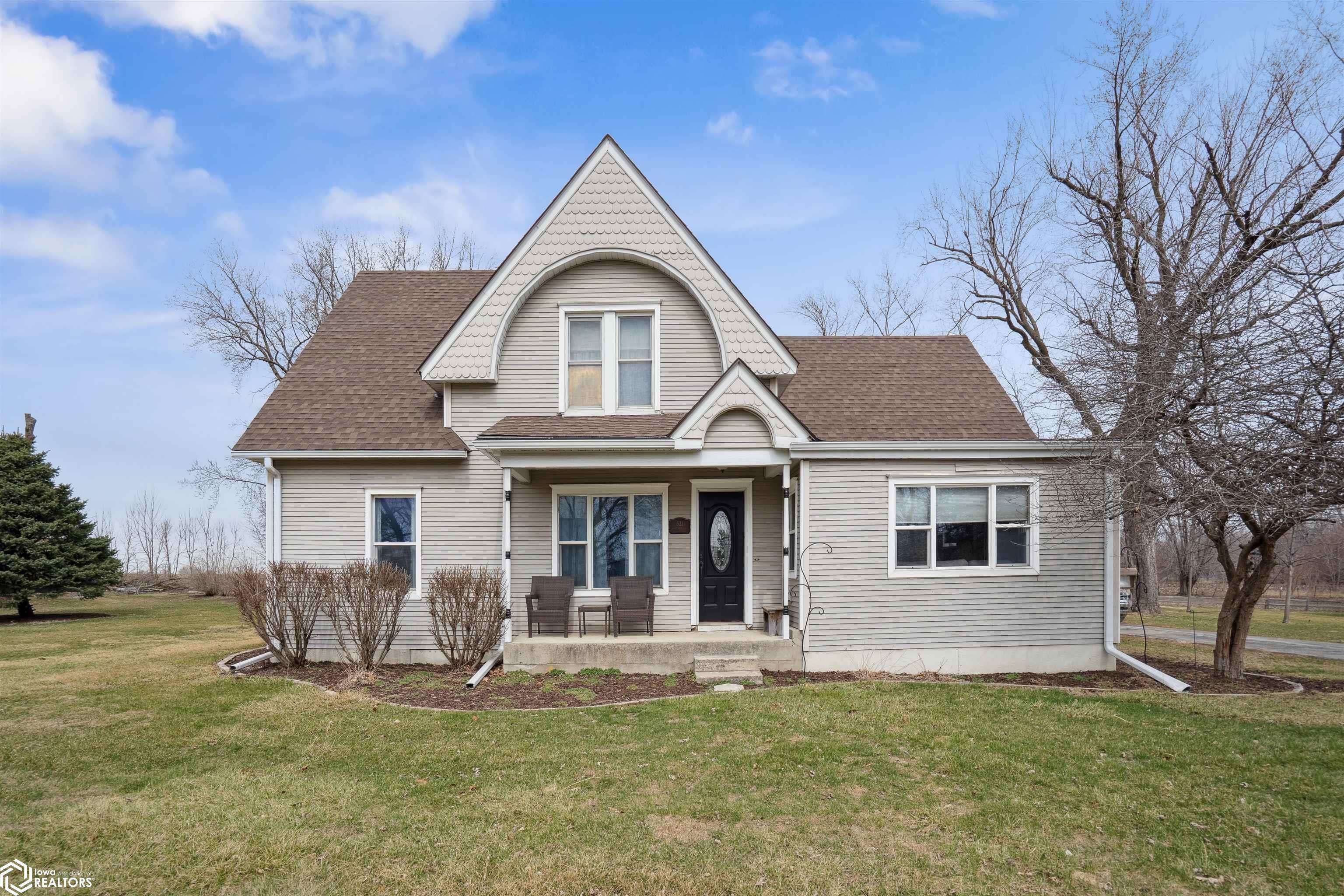 Roland, IA 50236,321 W Maple St