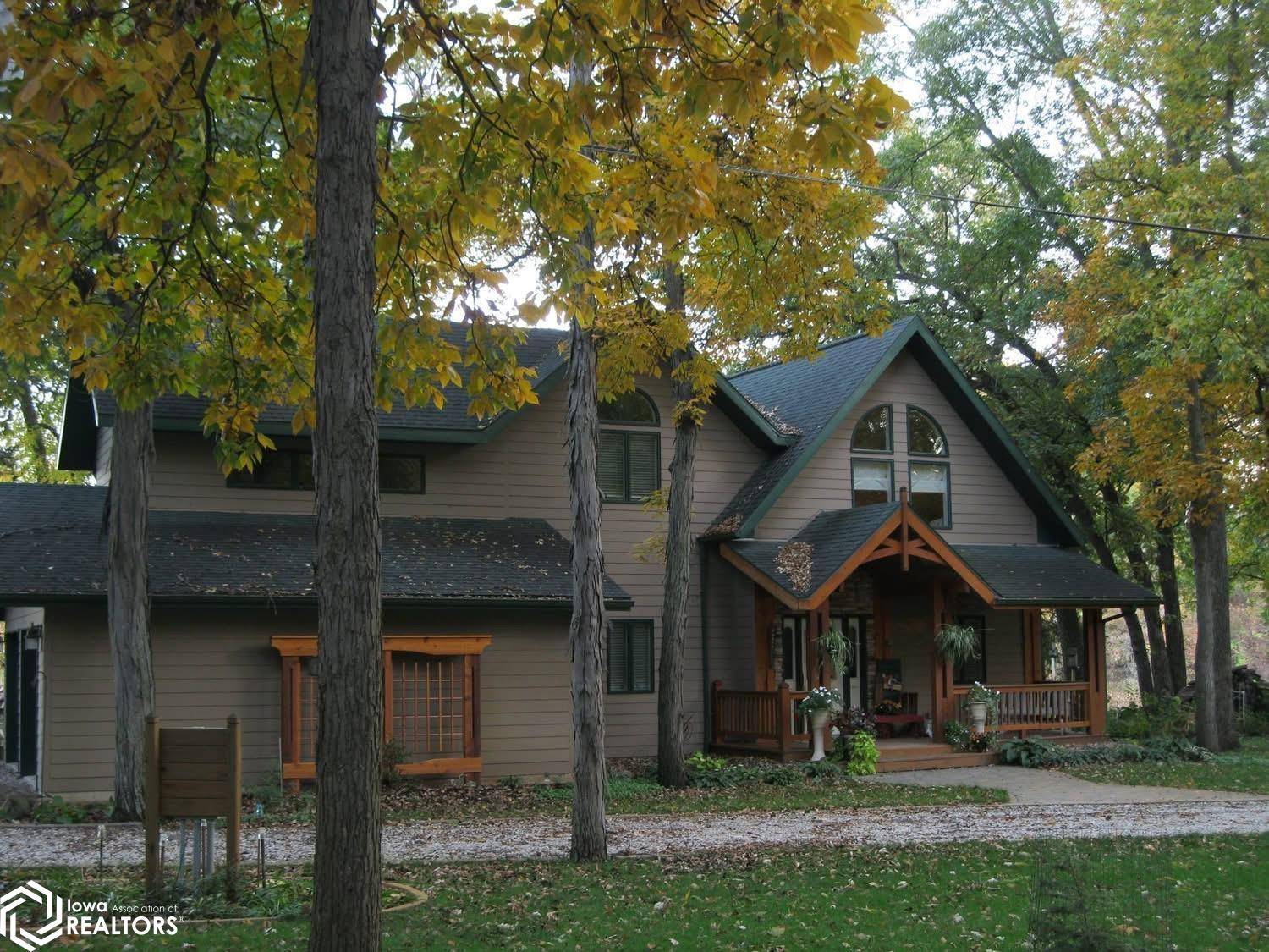 Humboldt, IA 50548,60 Country Club Dr