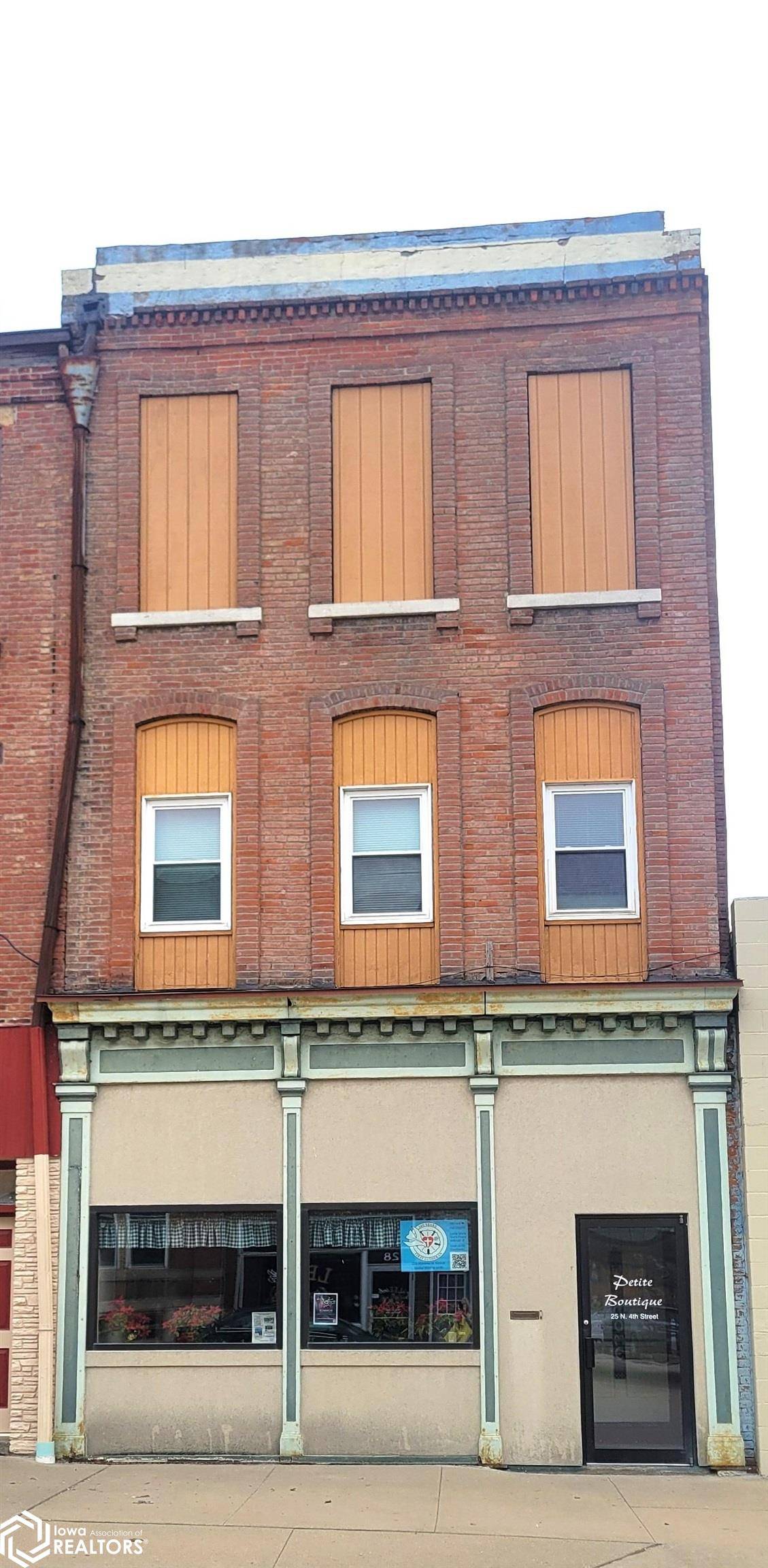 Keokuk, IA 52632,25 N 4th St