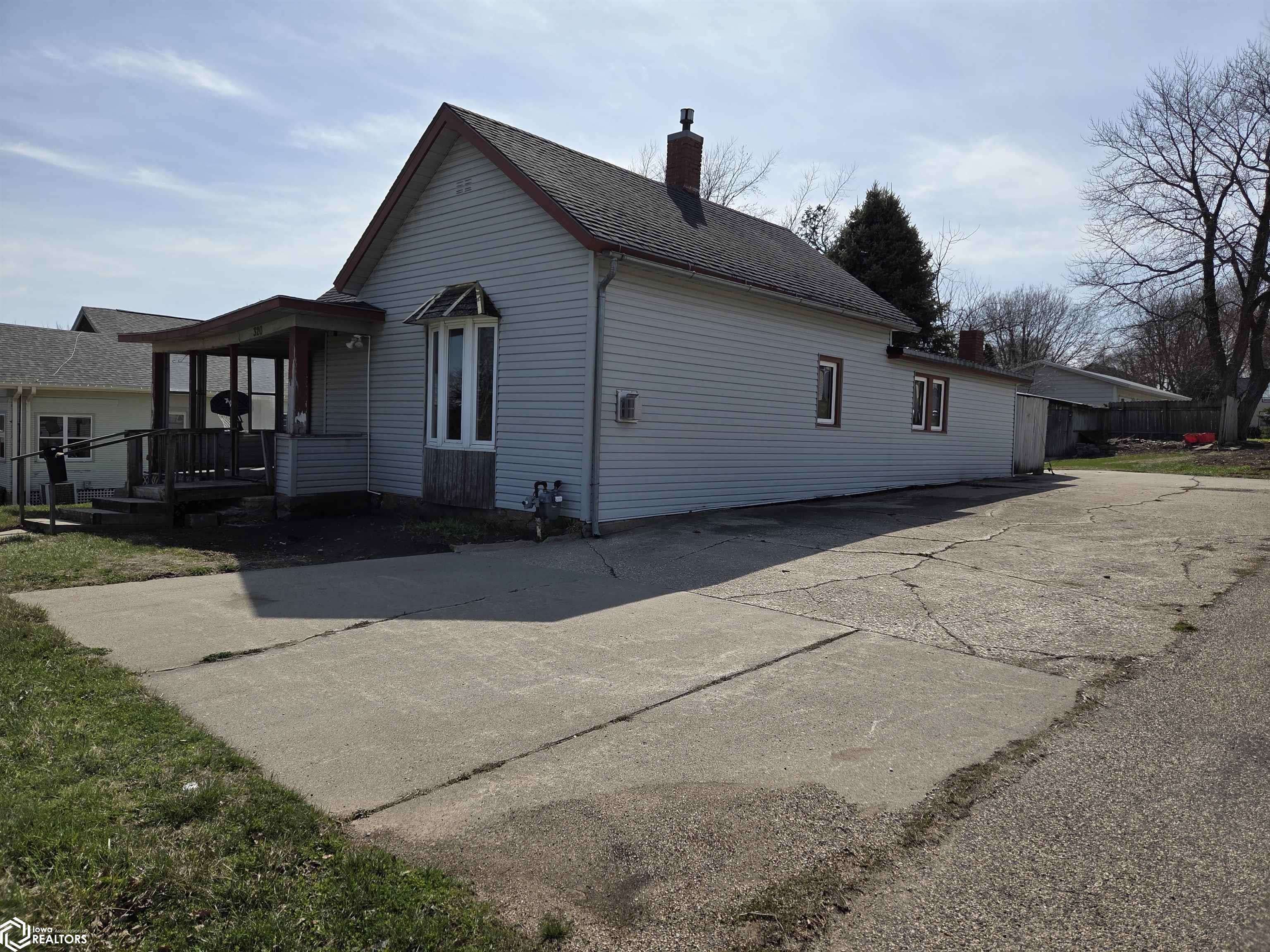 Coon Rapids, IA 50058,320 2nd Ave