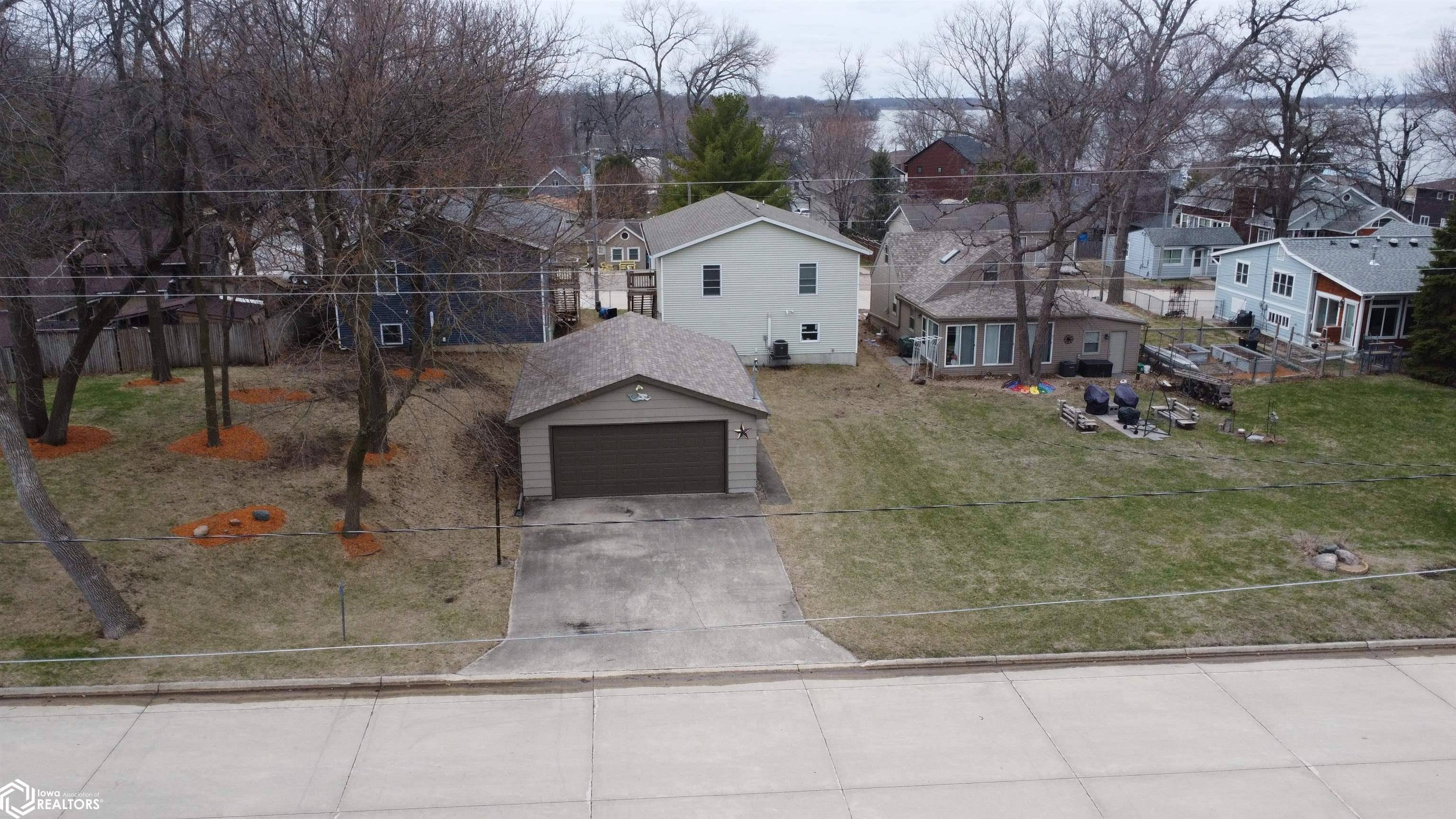 Clear Lake, IA 50428,15338 Bayside Ave