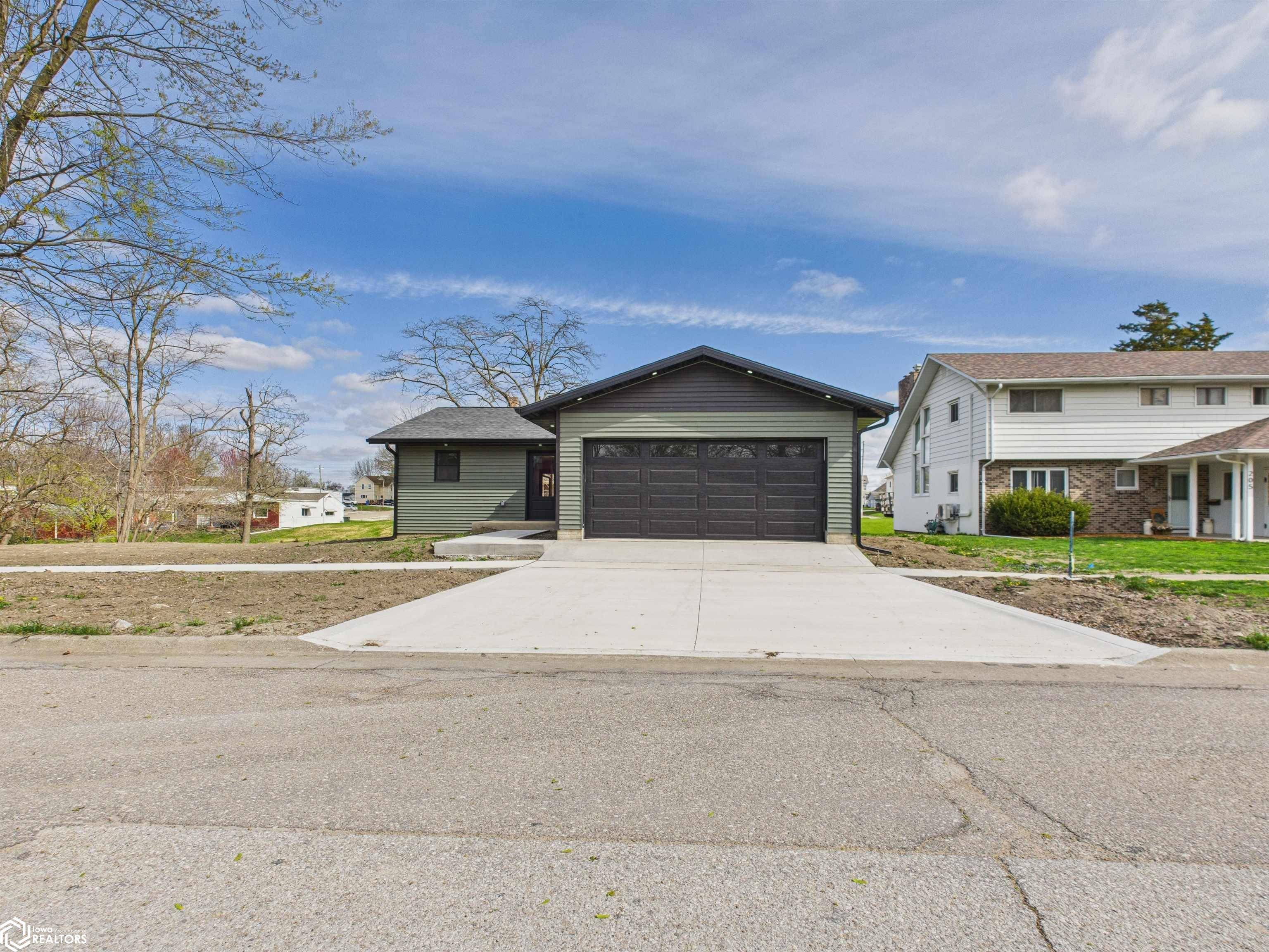 Albia, IA 52531,209 Washington Ave W