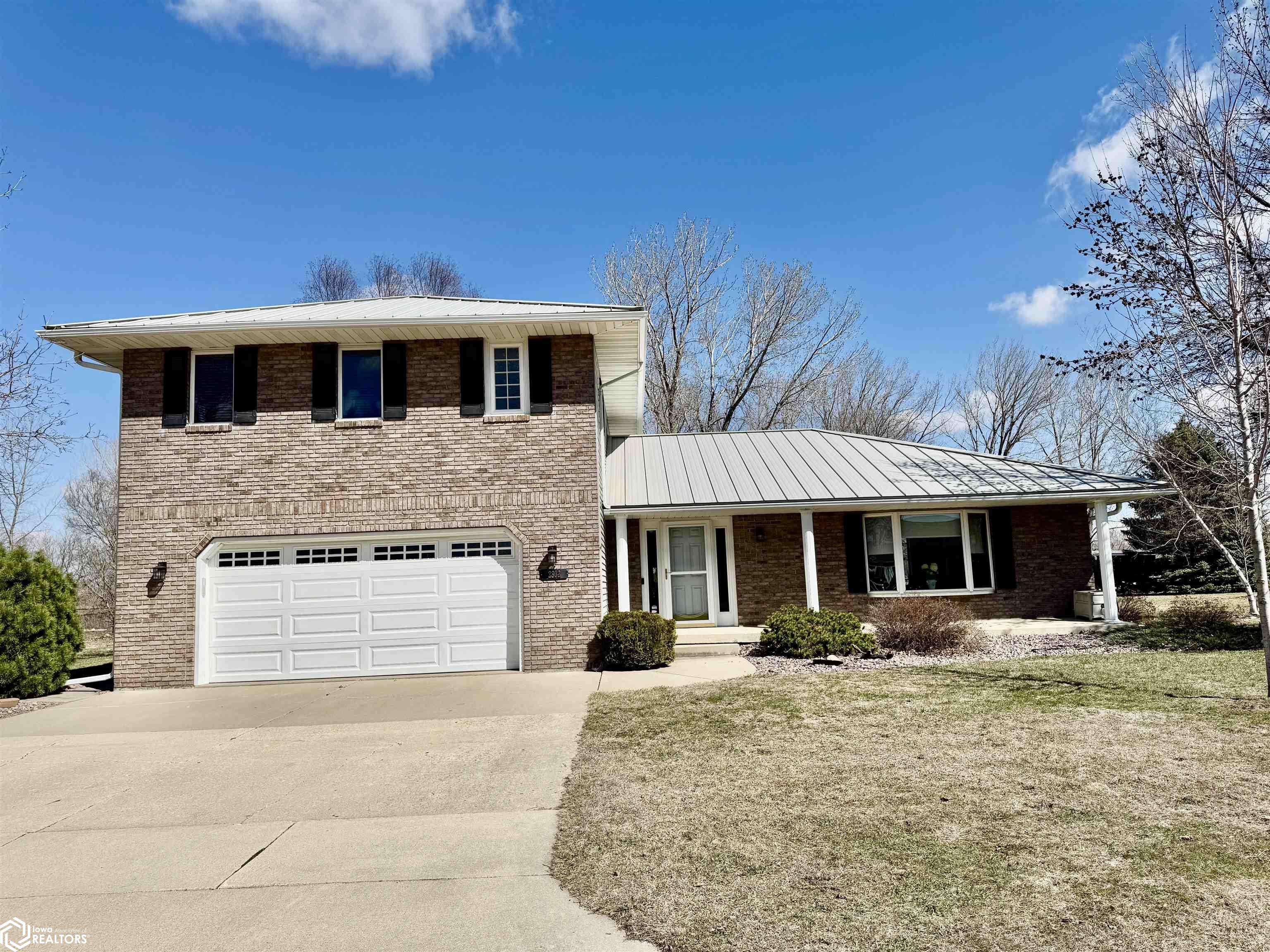 Clear Lake, IA 50428,2302 16th Ave N