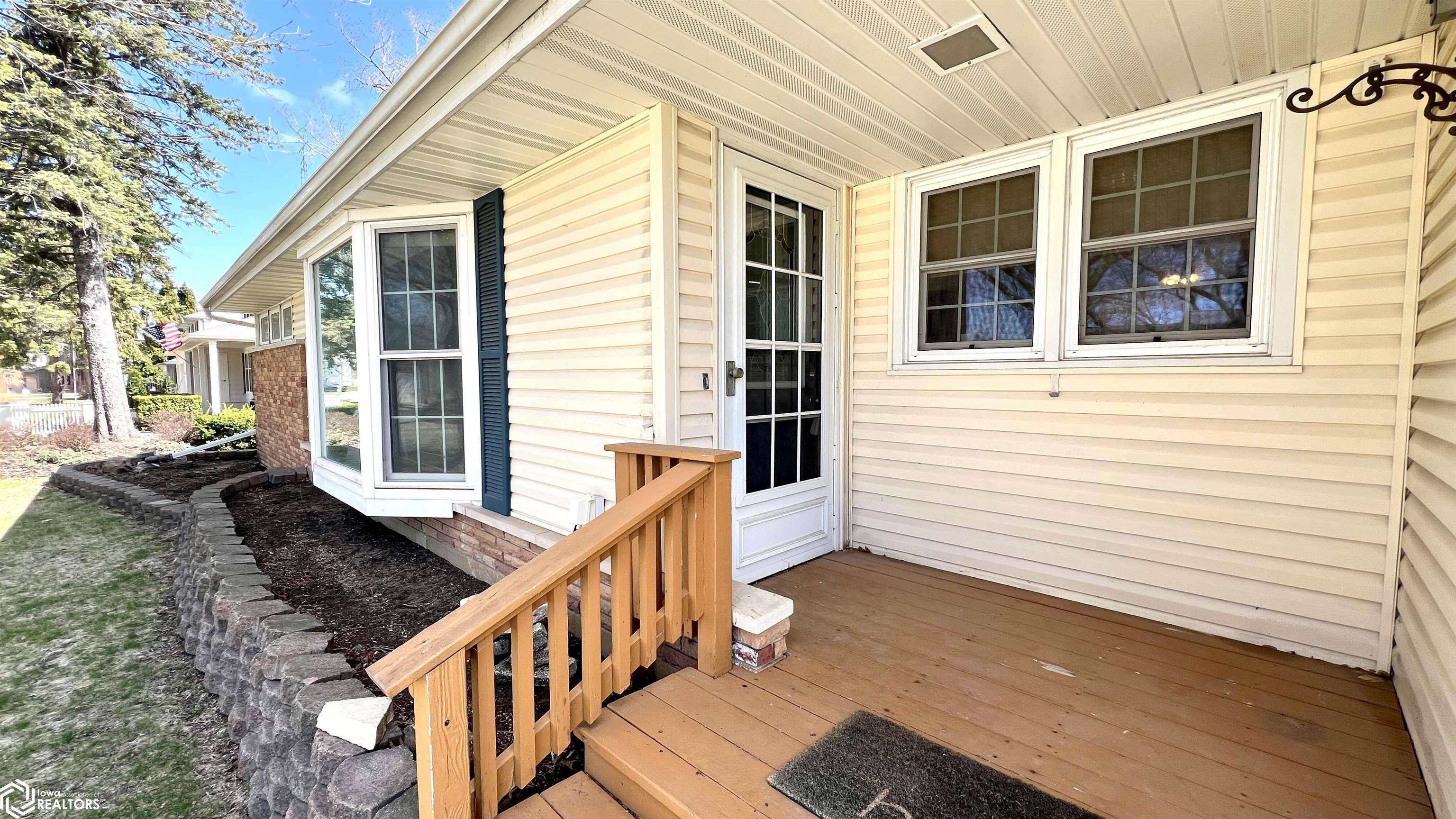 Mason City, IA 50401,95 Lakeview Dr