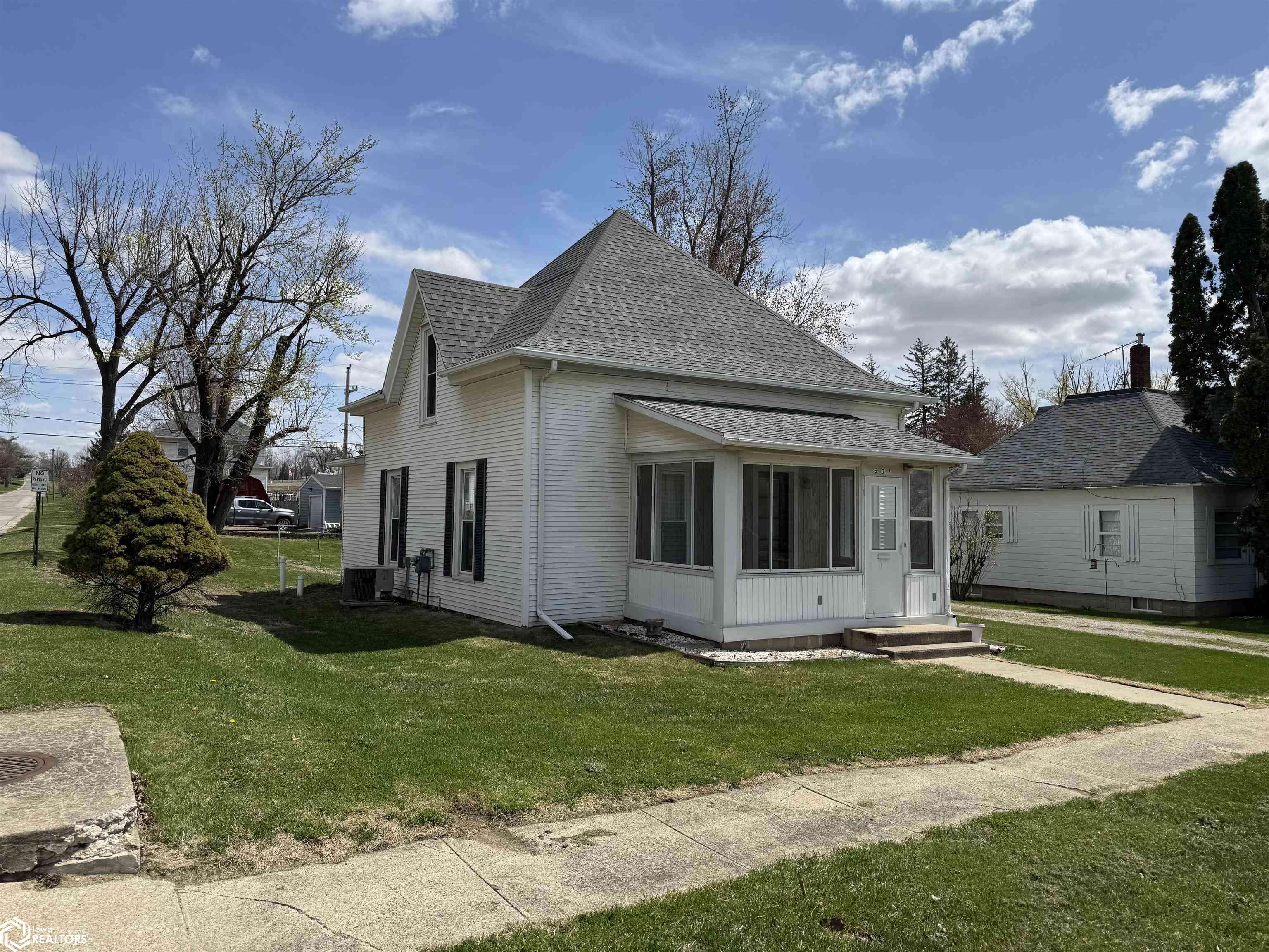Toledo, IA 52342,601 S Broadway St