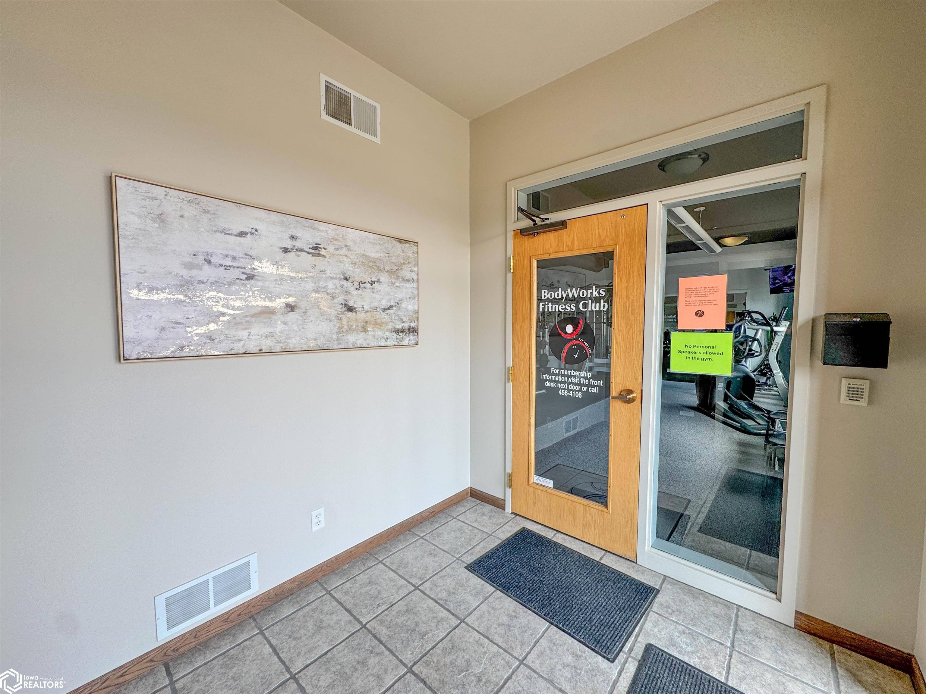 Hampton, IA 50441,808 4th St NE