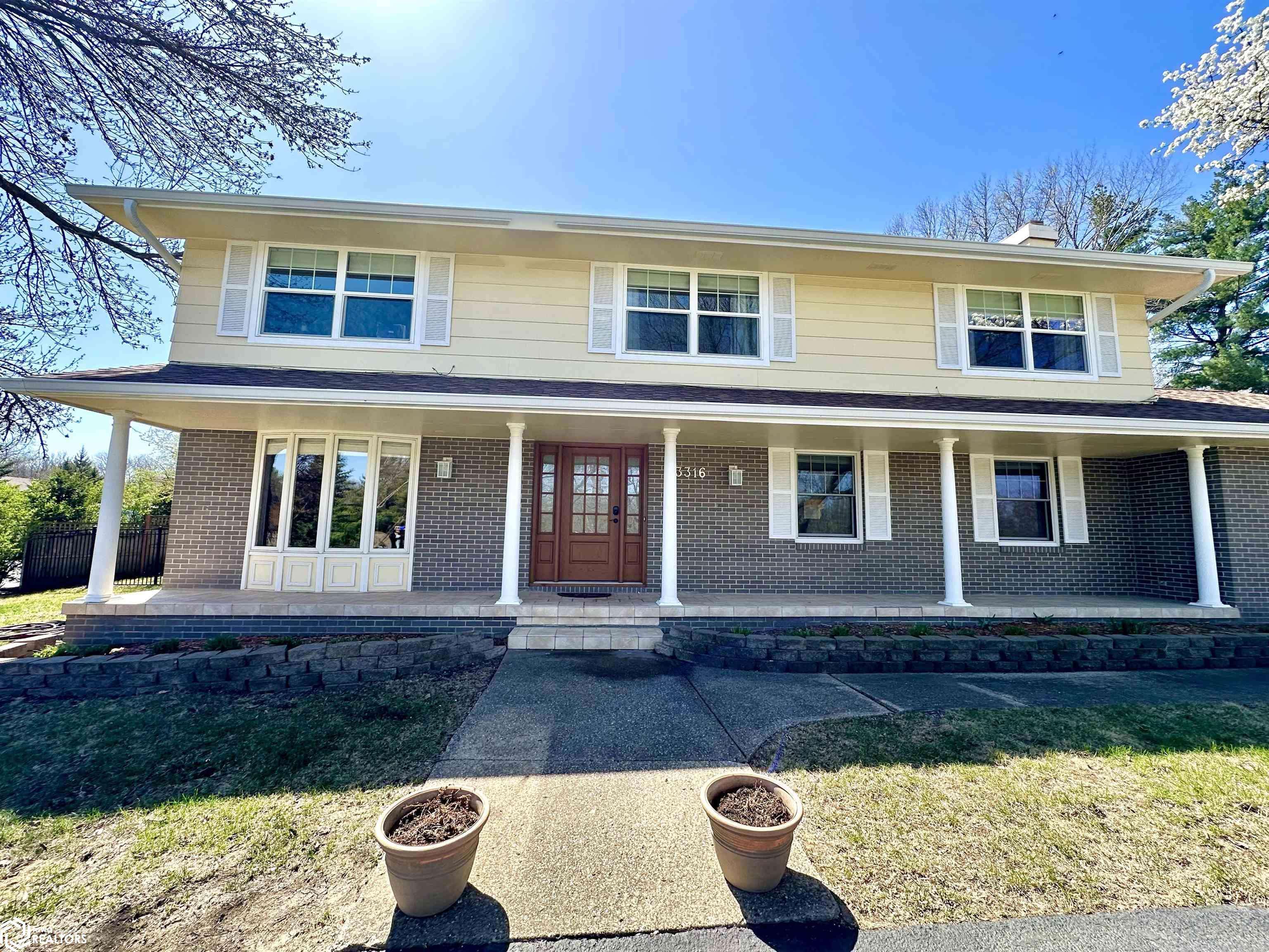 Des Moines, IA 50321,3316 Southern Hills Dr