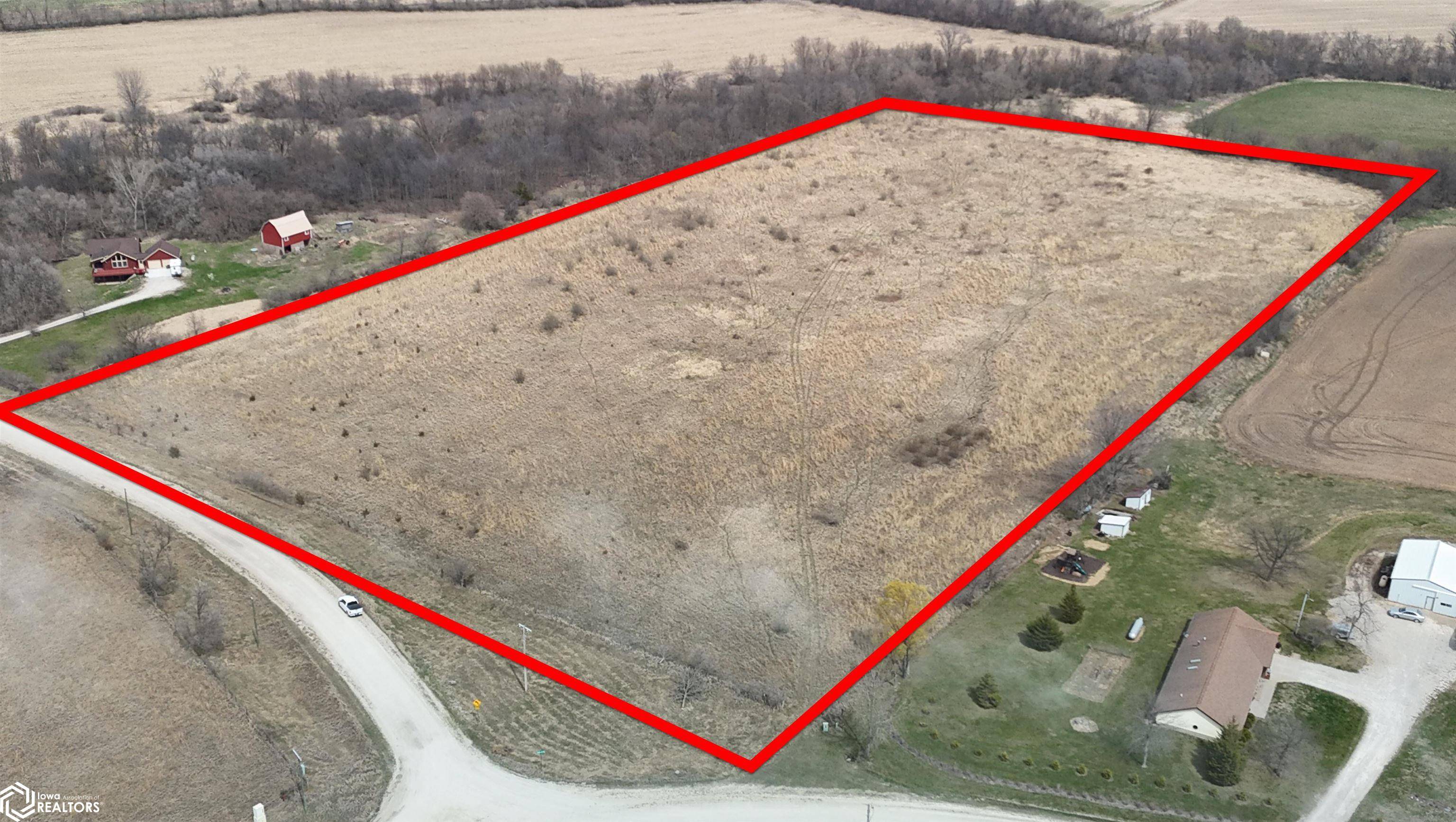 Urbana, IA 52345,33rd Avenue