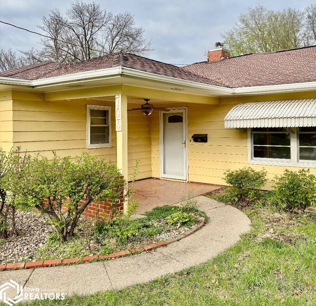 Jefferson, IA 50129,703 S Elm St
