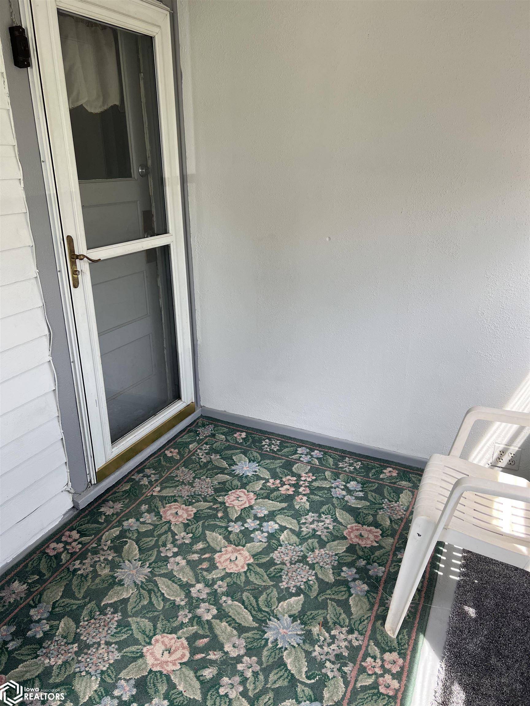 Dow City, IA 51528,102 N Boyer St