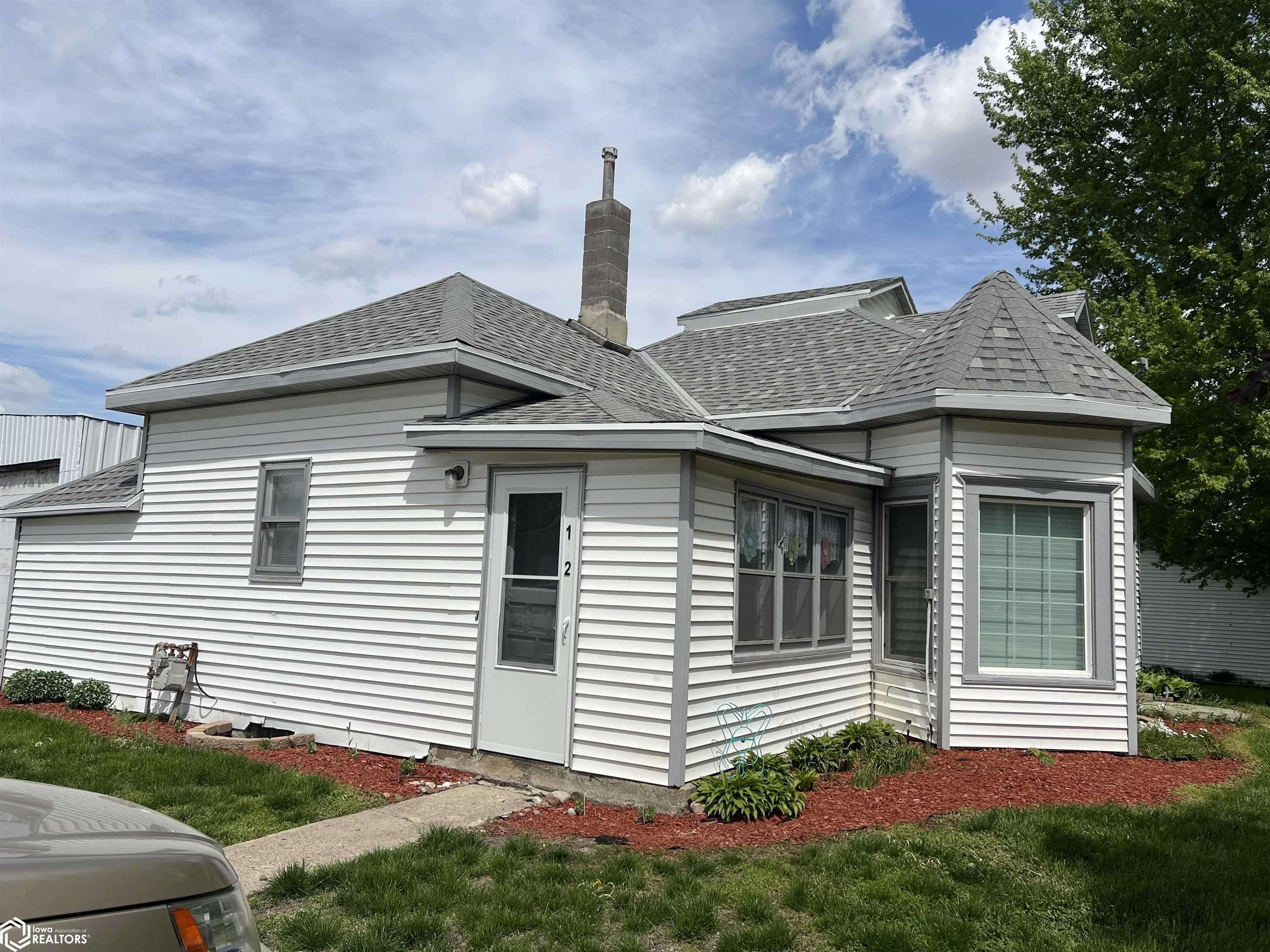 Dow City, IA 51528,102 N Boyer St