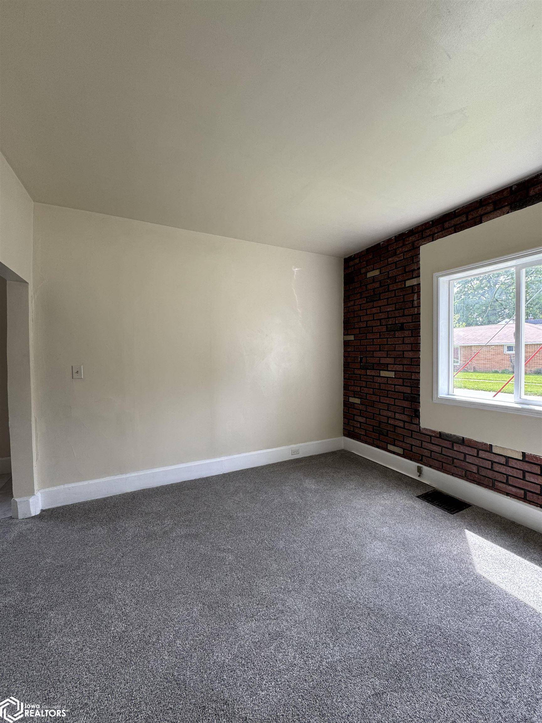 Fort Madison, IA 52627,414 18th St