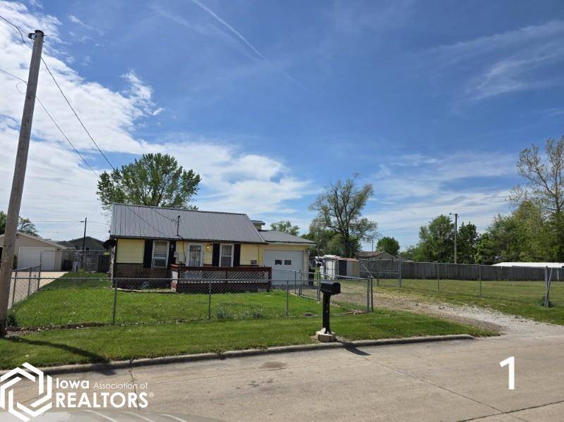 Ottumwa, IA 52501,1208 Burns Ave