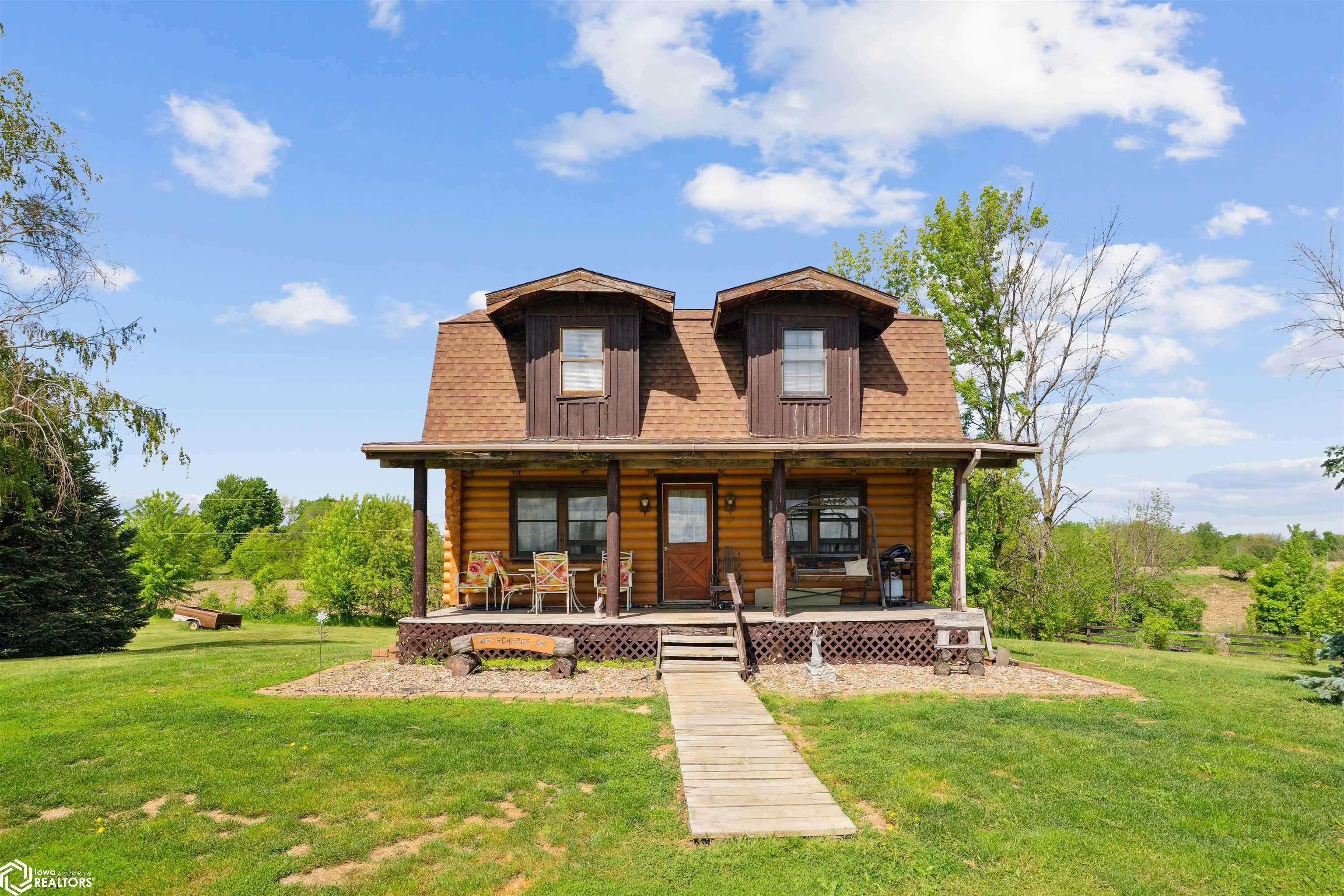 Stronghurst, IL 61480,310 N State Highway 94