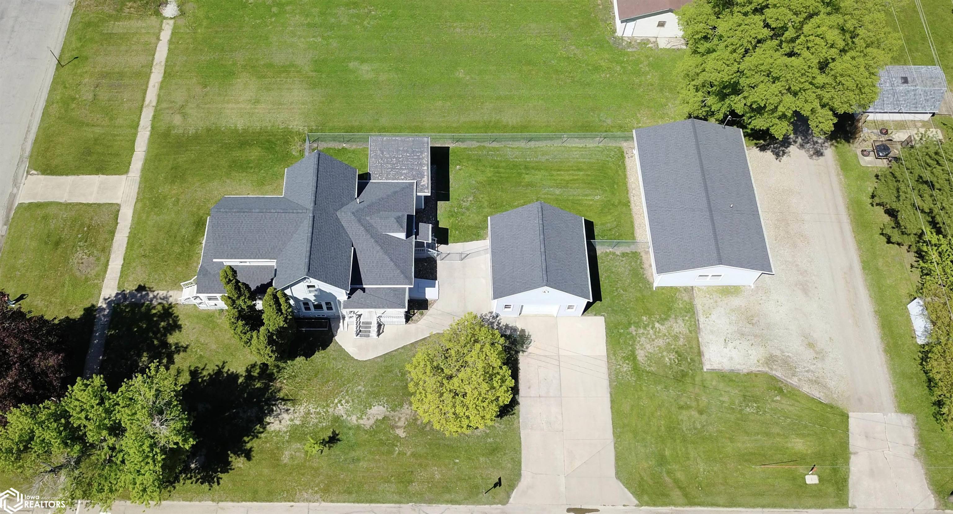 Grinnell, IA 50112,404 Broad St