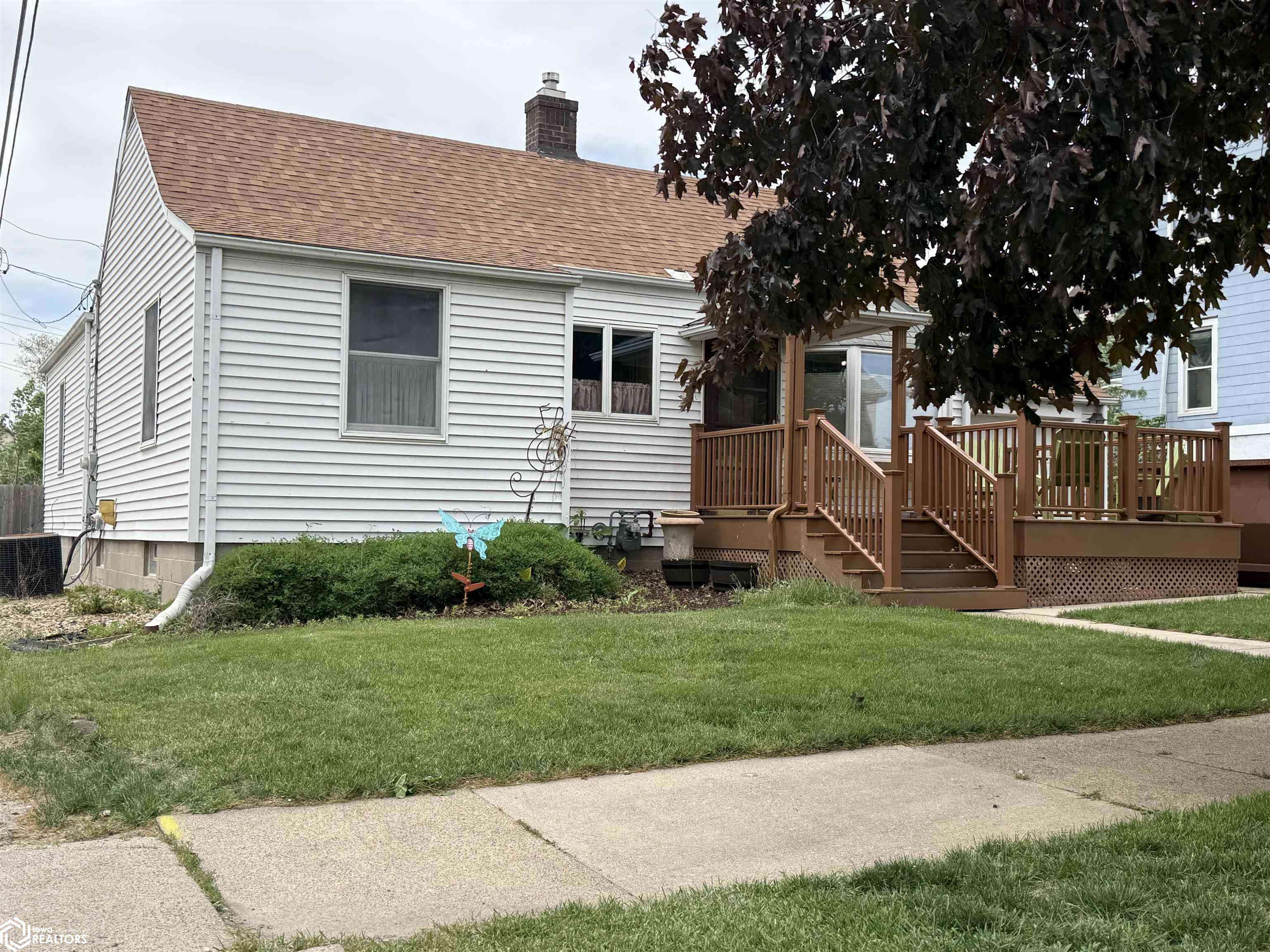 Marshalltown, IA 50158,5 S 5th St