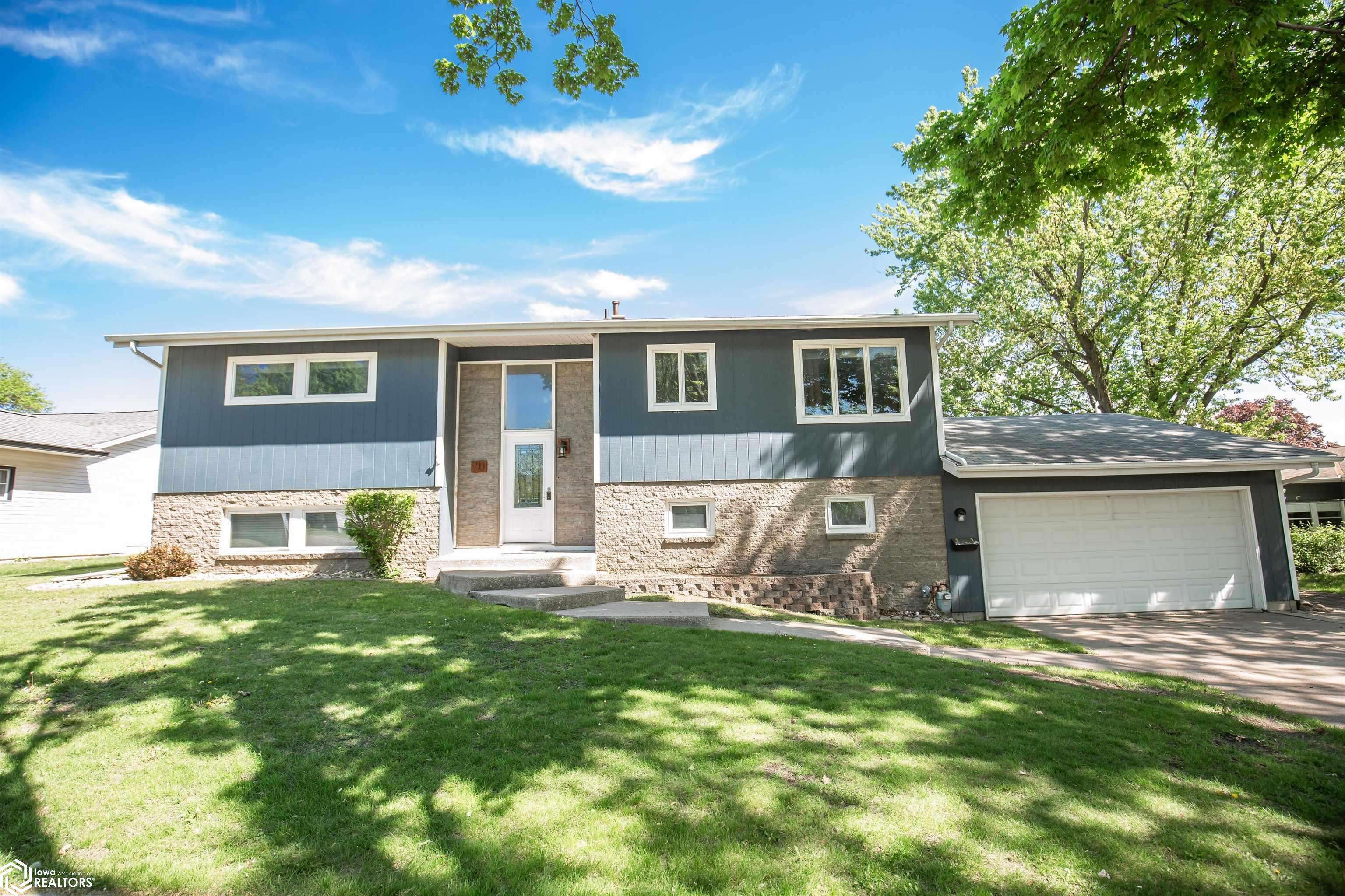 Algona, IA 50511,711 E Chubb St