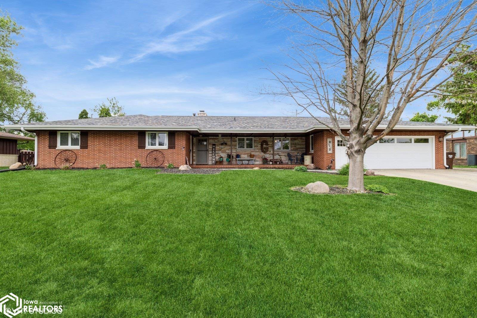 Marshalltown, IA 50158,312 Sunset Ln