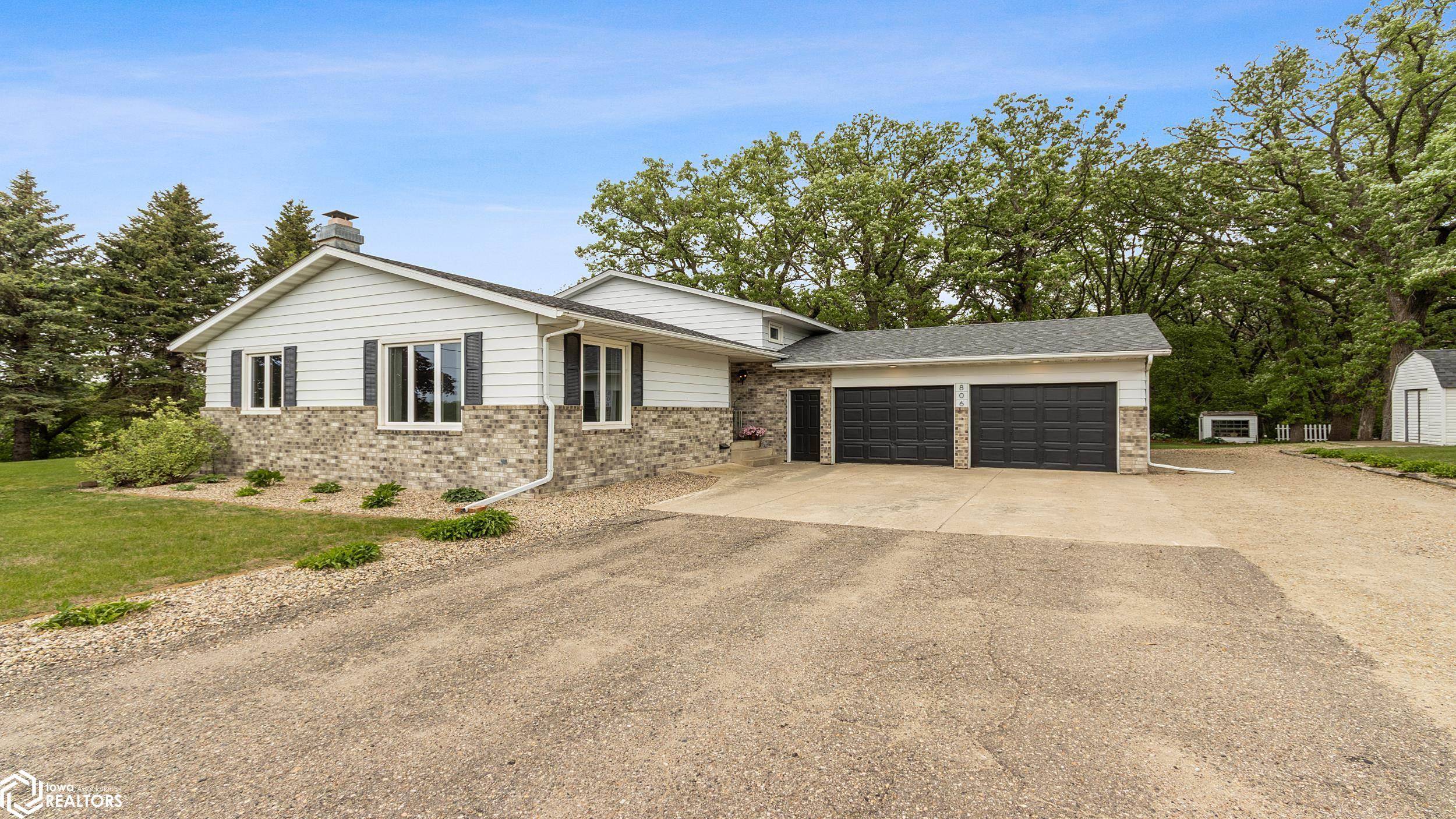 Fertile, IA 50434,806 W Main St
