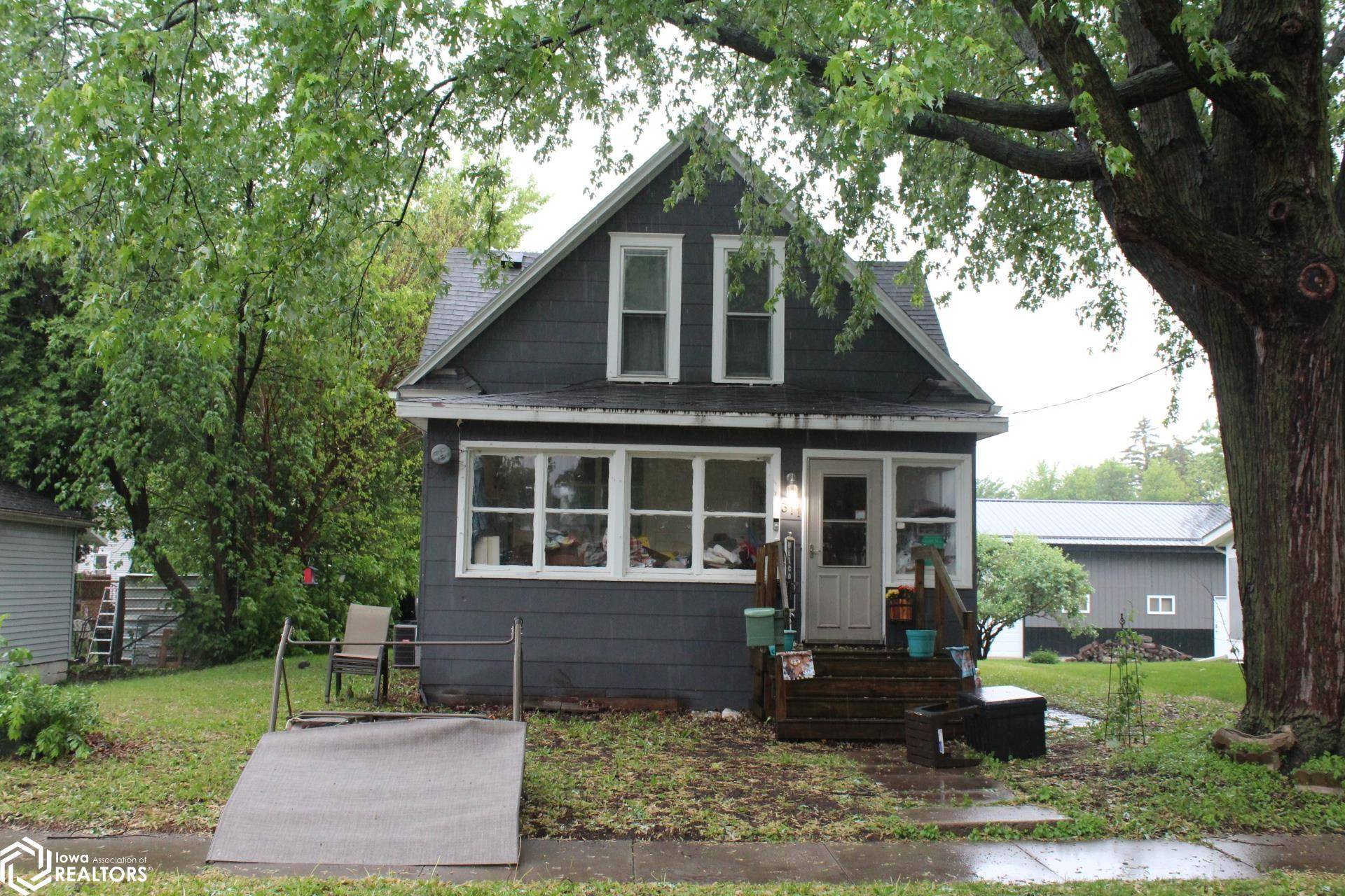 Mason City, IA 50401,311 14th St NW
