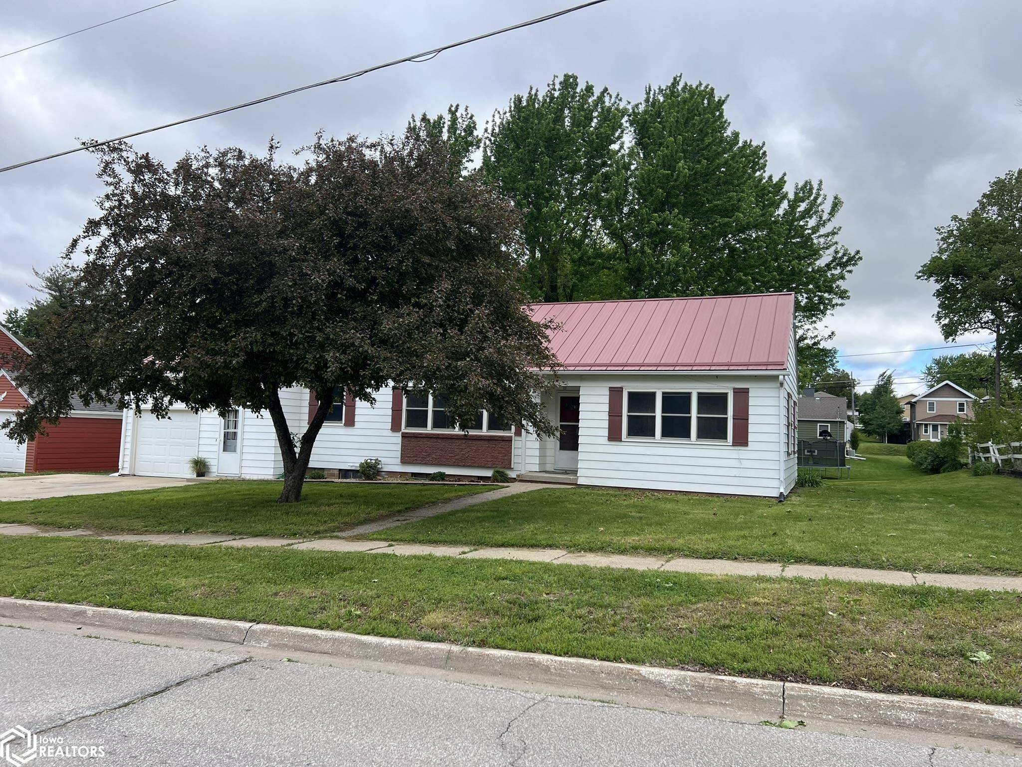 Carroll, IA 51401,510 W 15th St