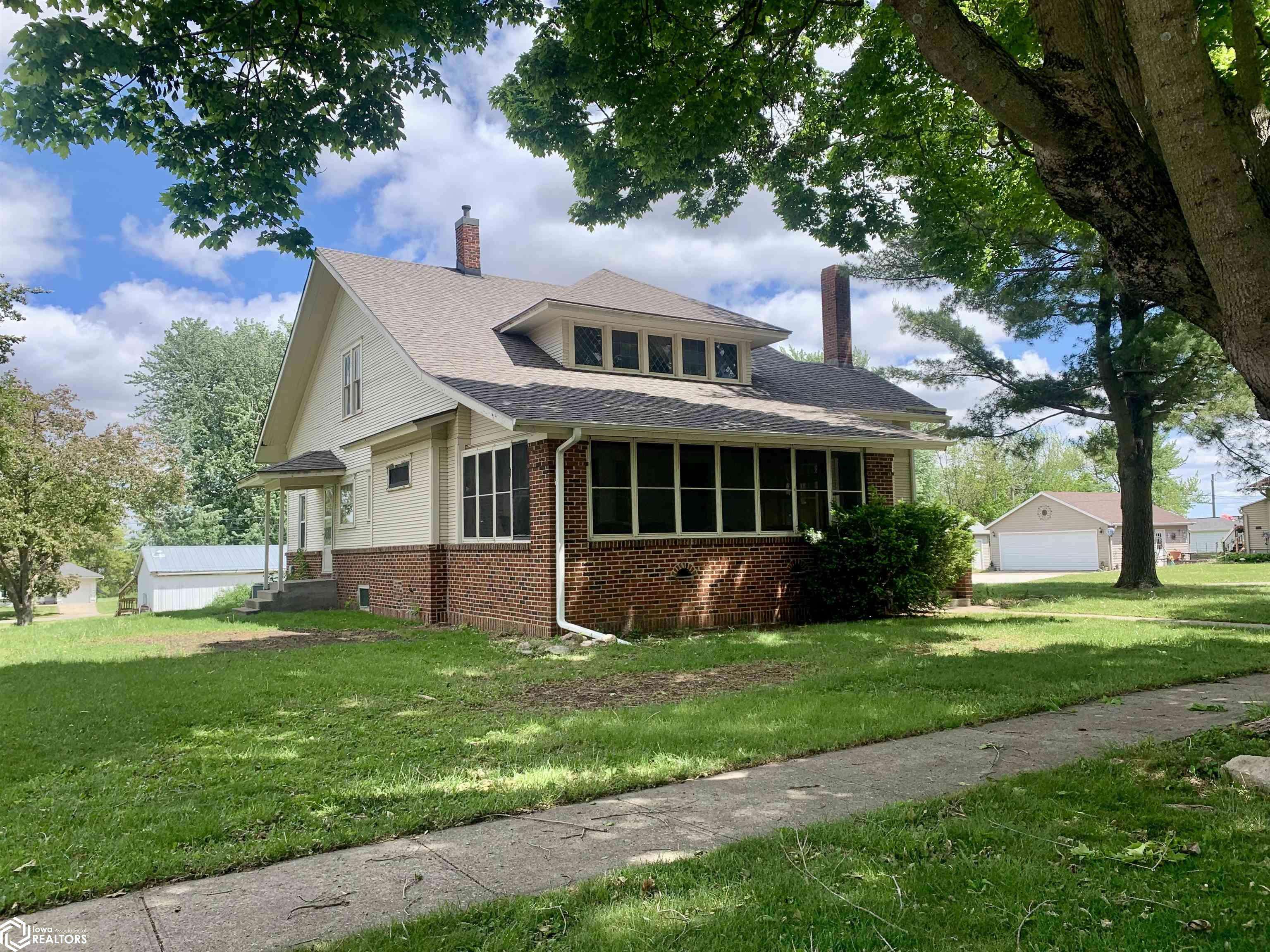 Bagley, IA 50026,607 Main St