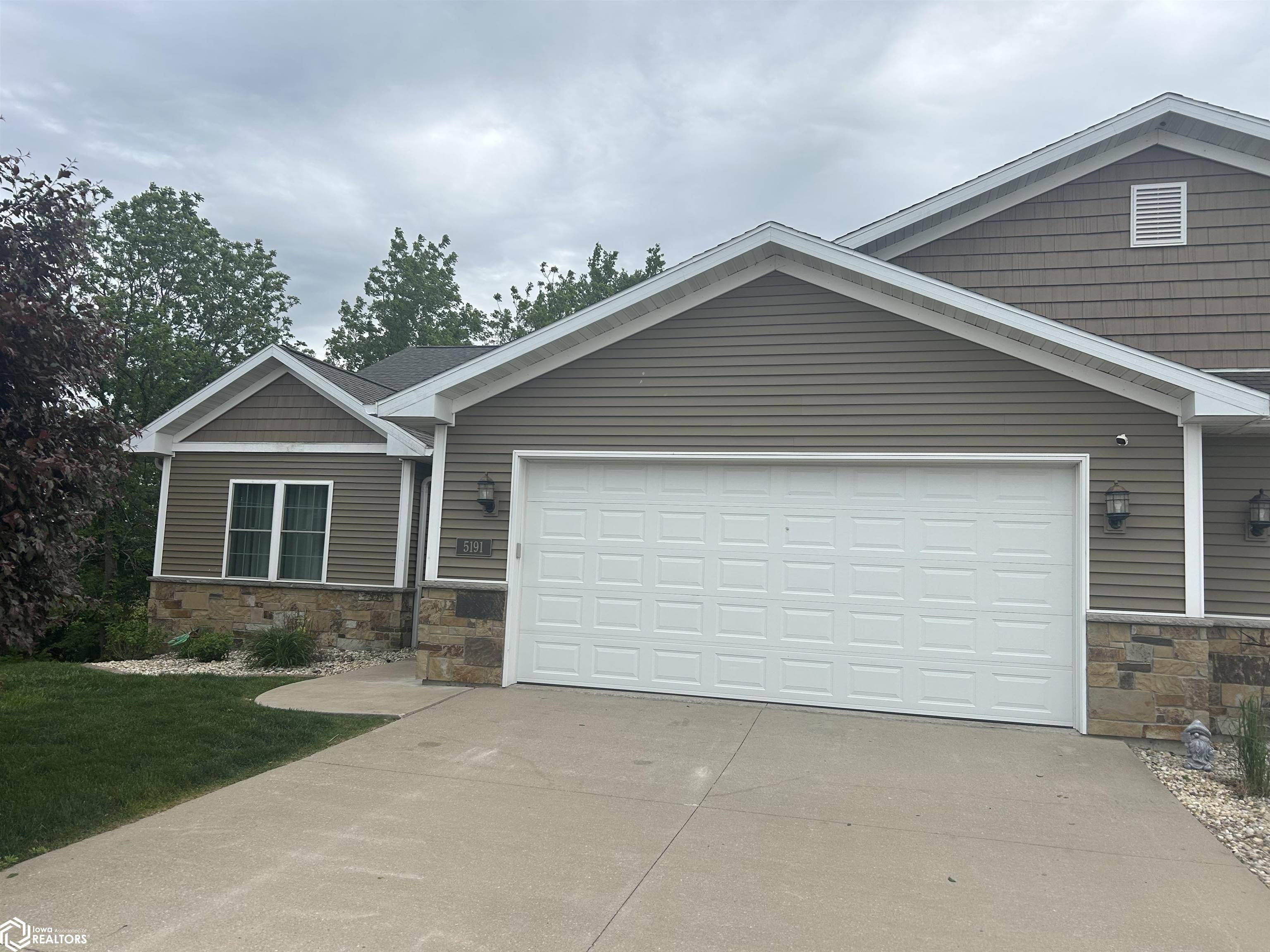 Burlington, IA 52601,5191 Turnberry Ct