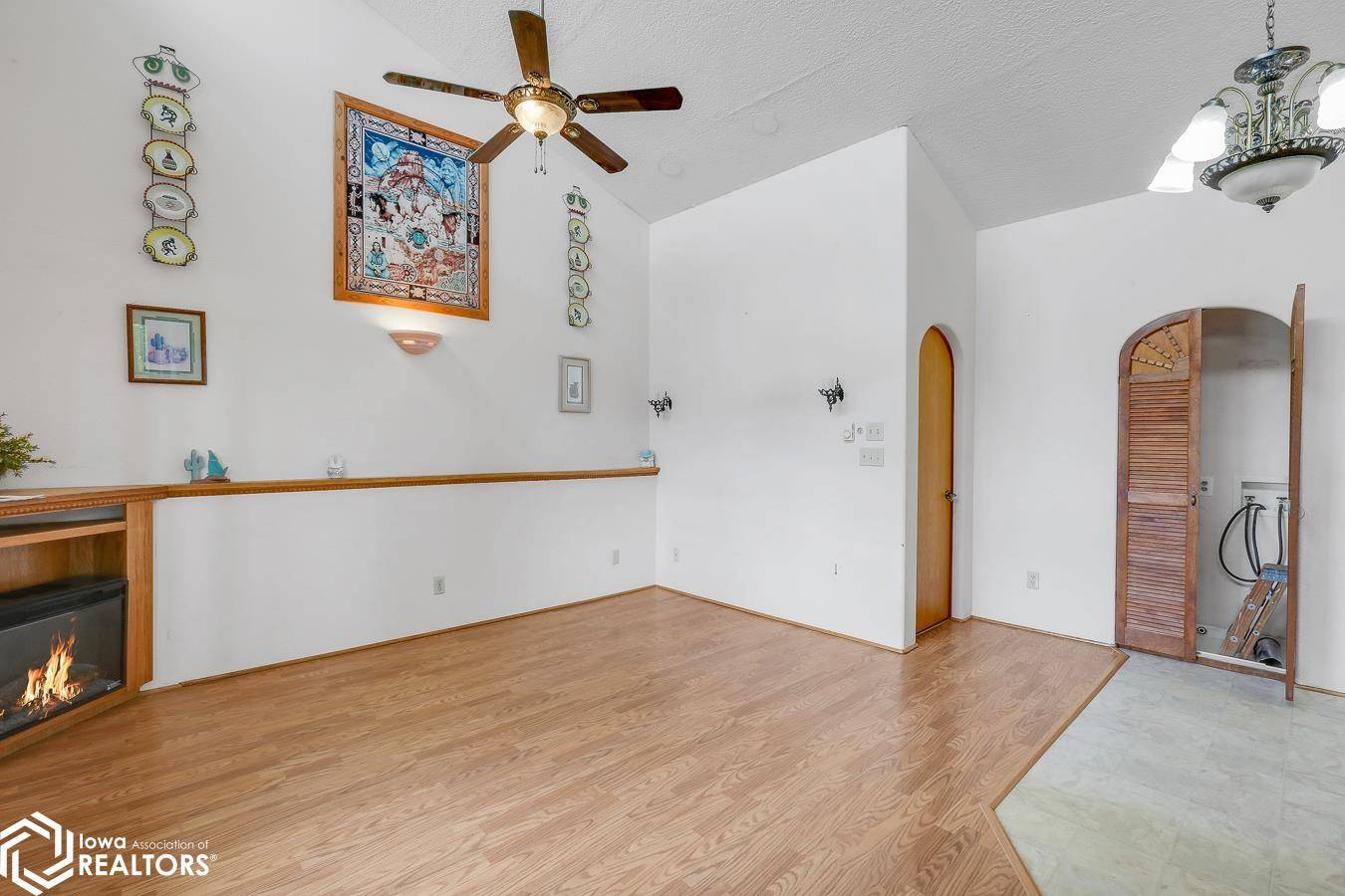 Tracy, IA 50256,2403 Picard Dr