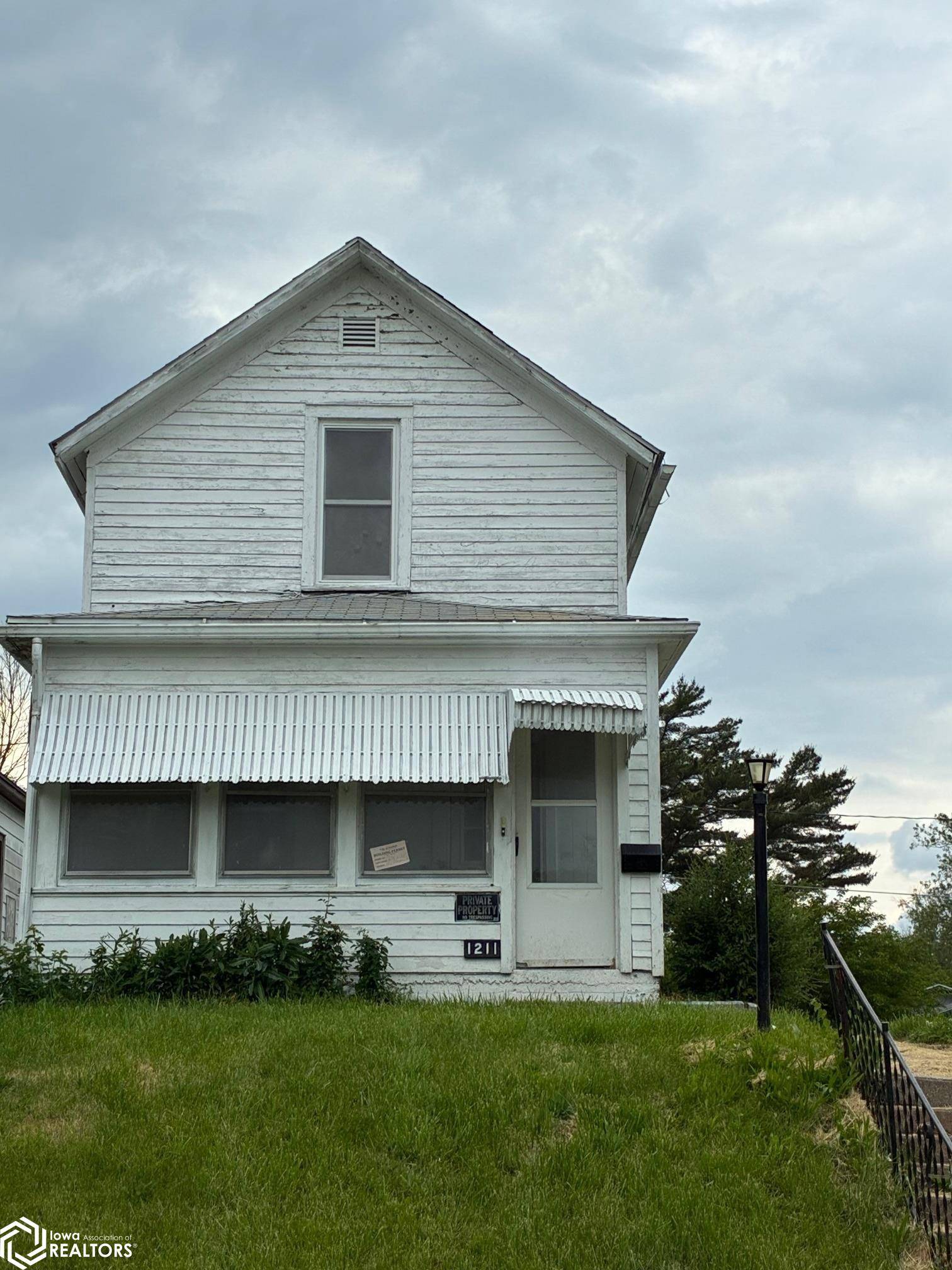 Keokuk, IA 52632,1211 Franklin St
