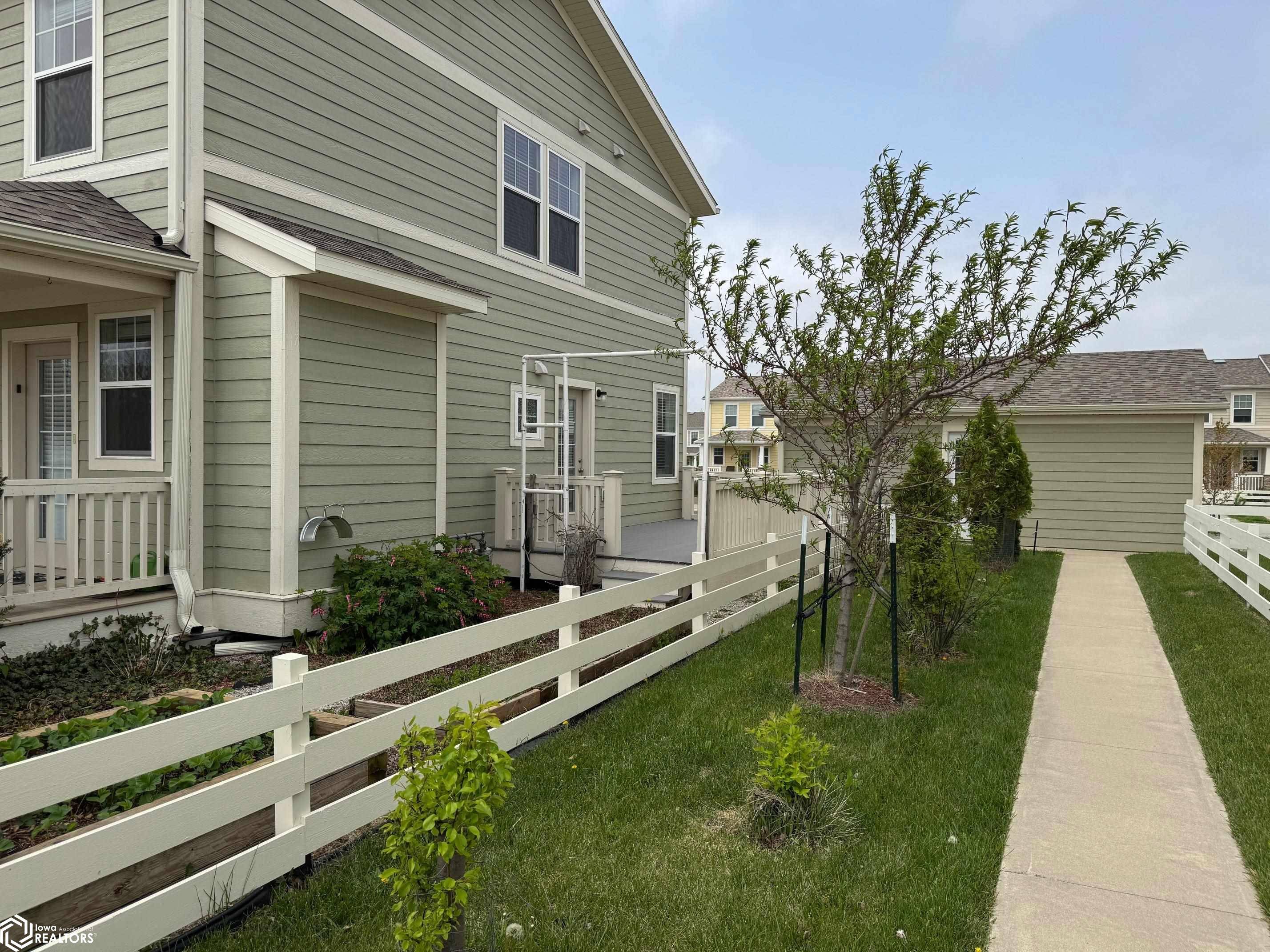 Fairfield, IA 52556,2114 Sapphire Ln