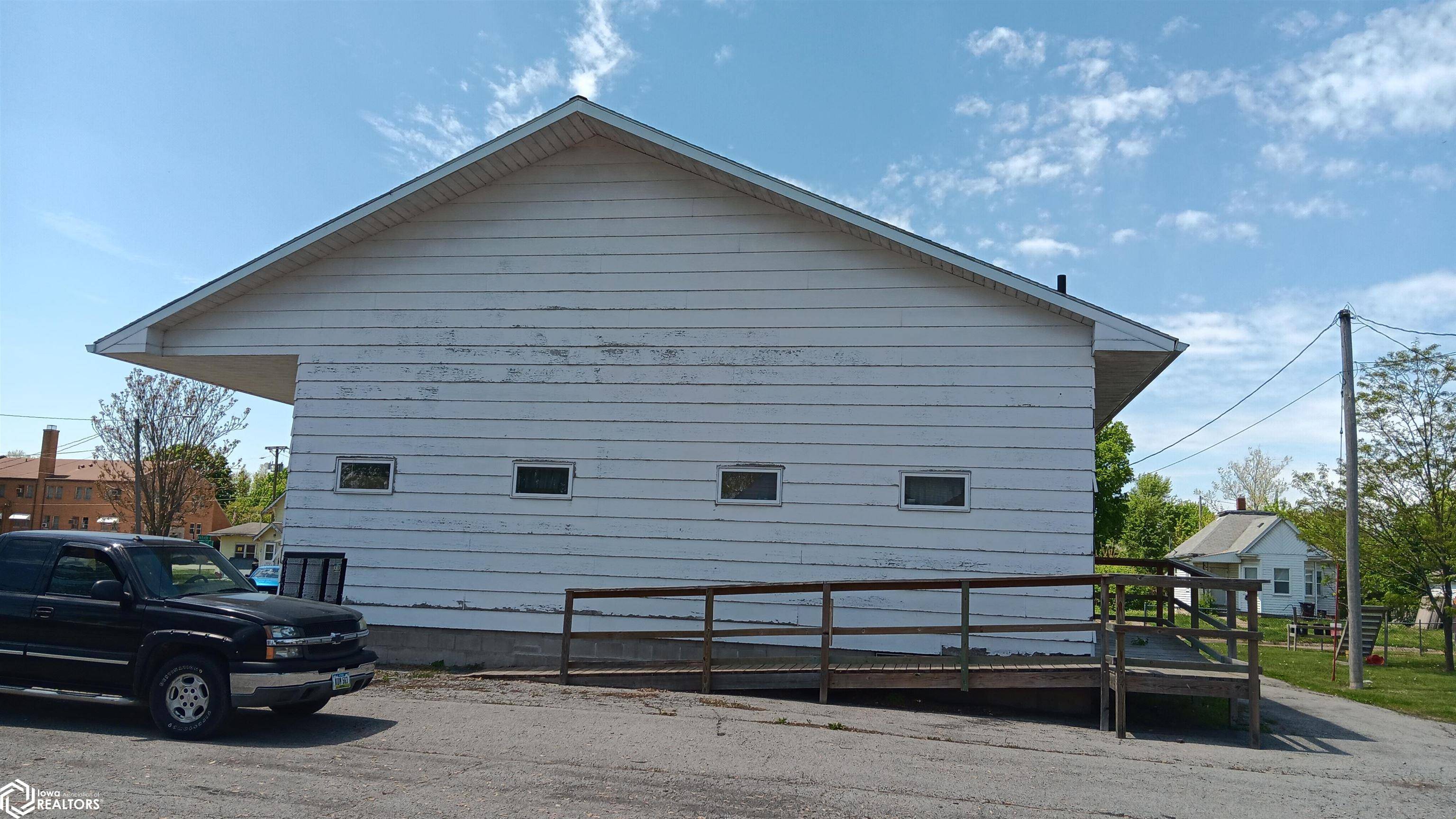 Ottumwa, IA 52501,124 S Moore St
